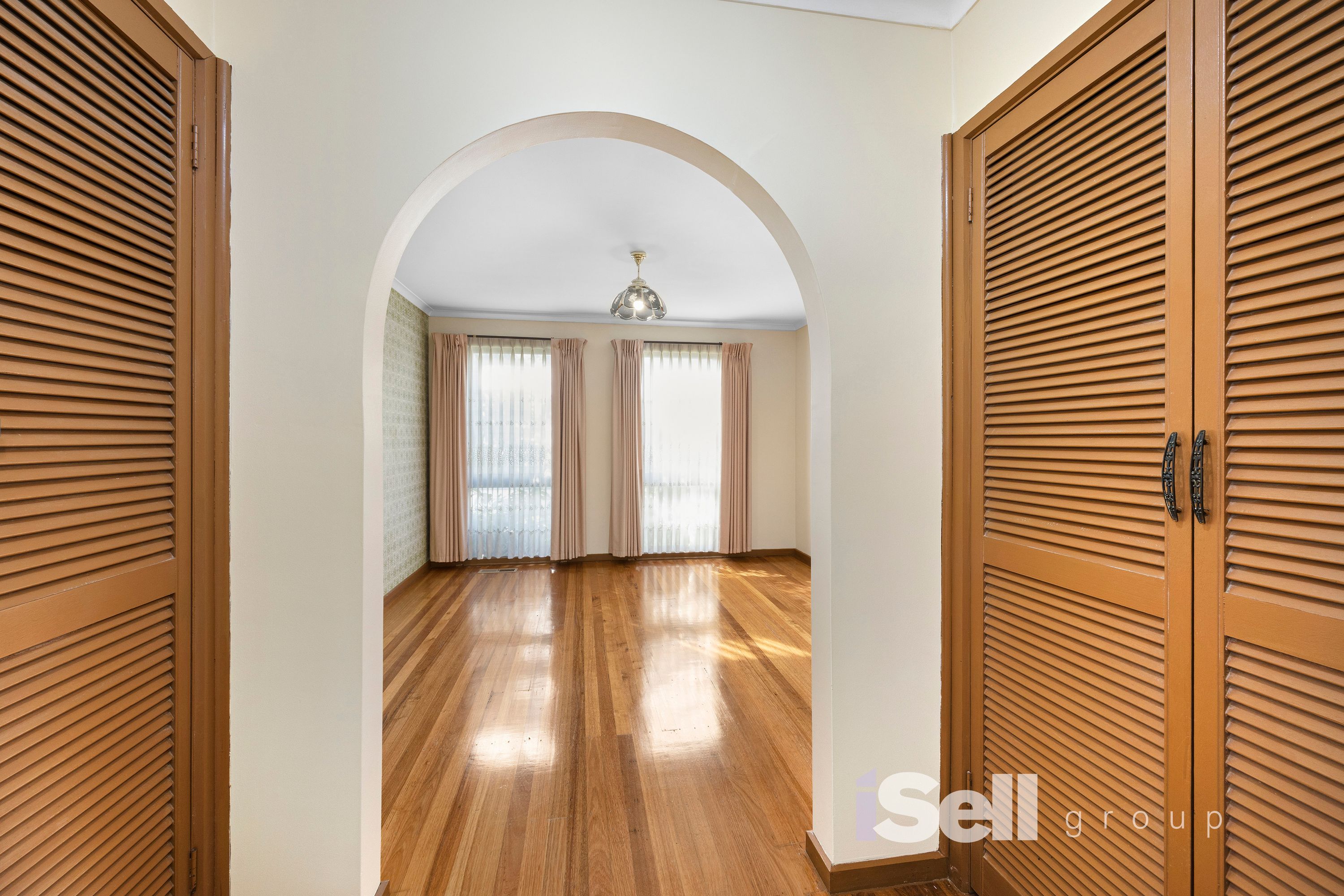 8 Vitis Avenue, Noble Park - Thumbnail 2