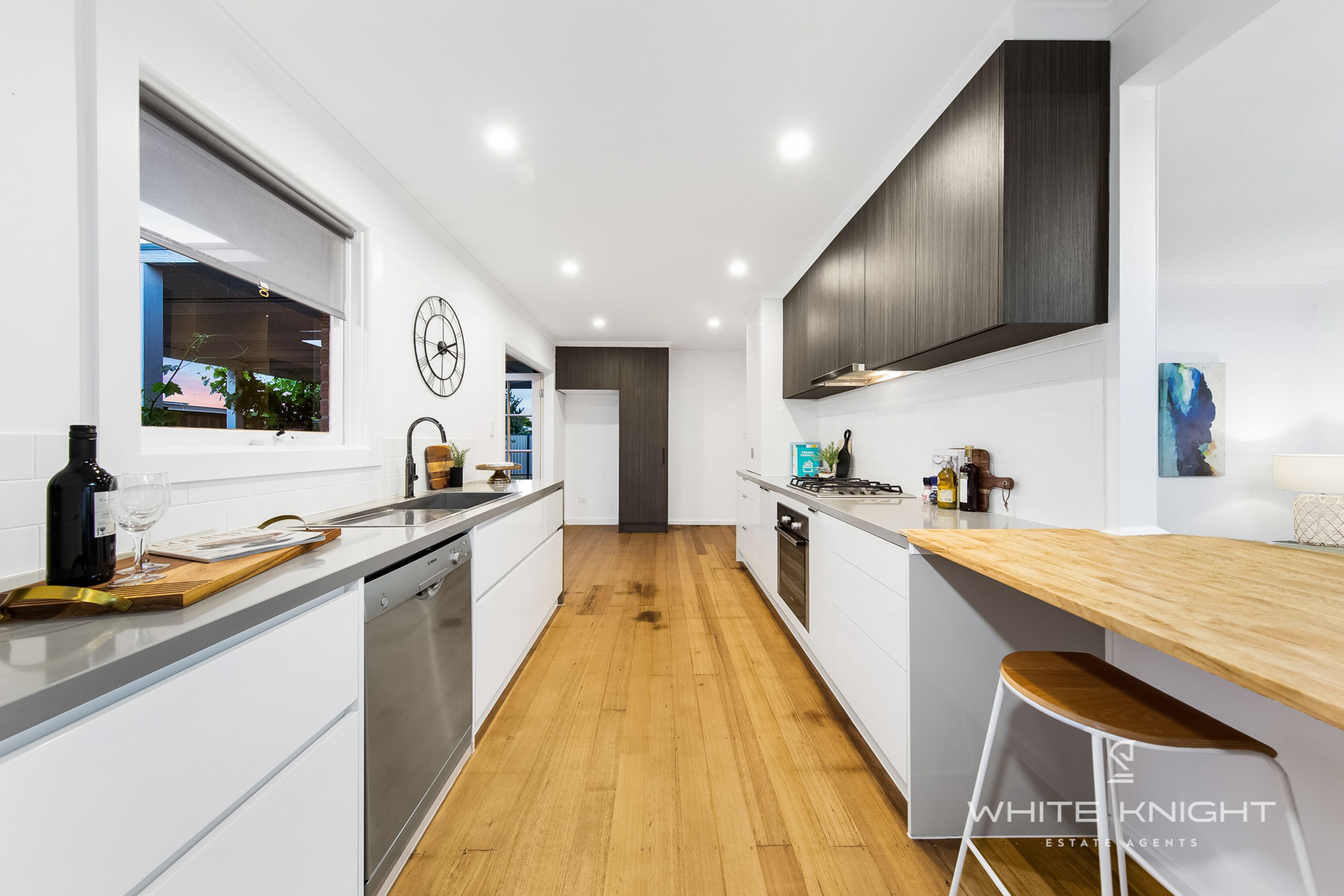 4 Chestnut Drive, St Albans VIC 3021, St Albans - Thumbnail 6