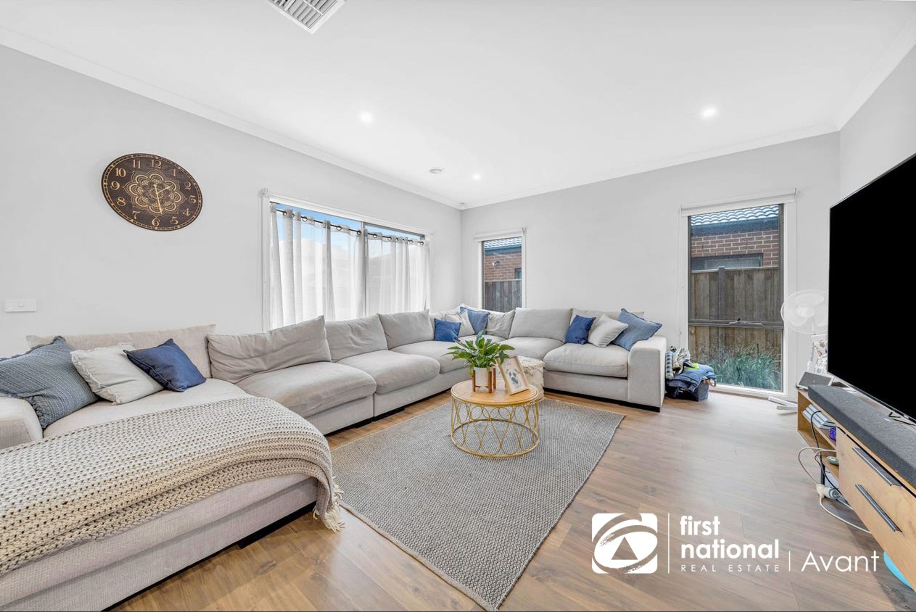 94 Rossiter Retreat, Cranbourne North - Thumbnail 5