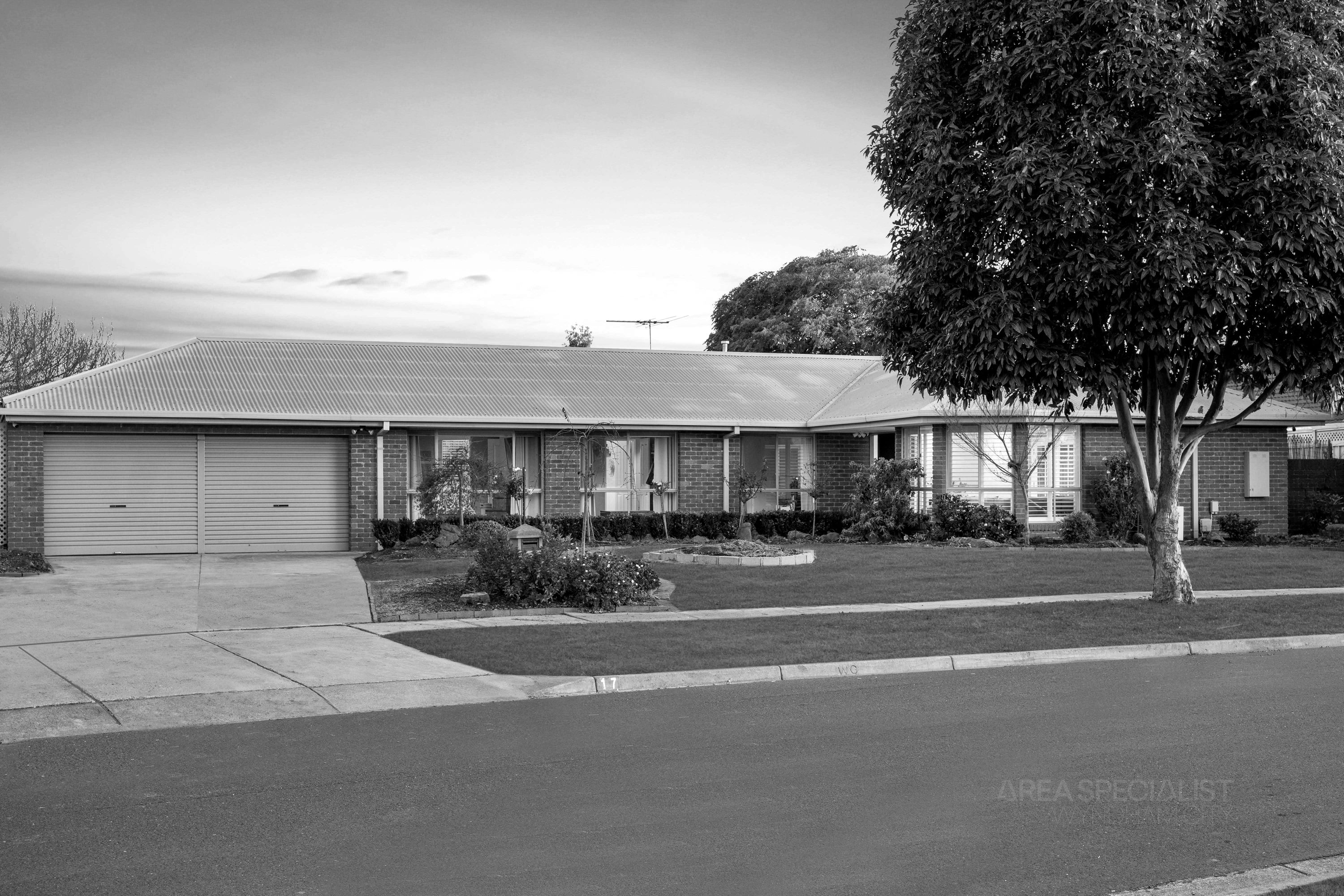 17 St Andrews Drive, Werribee