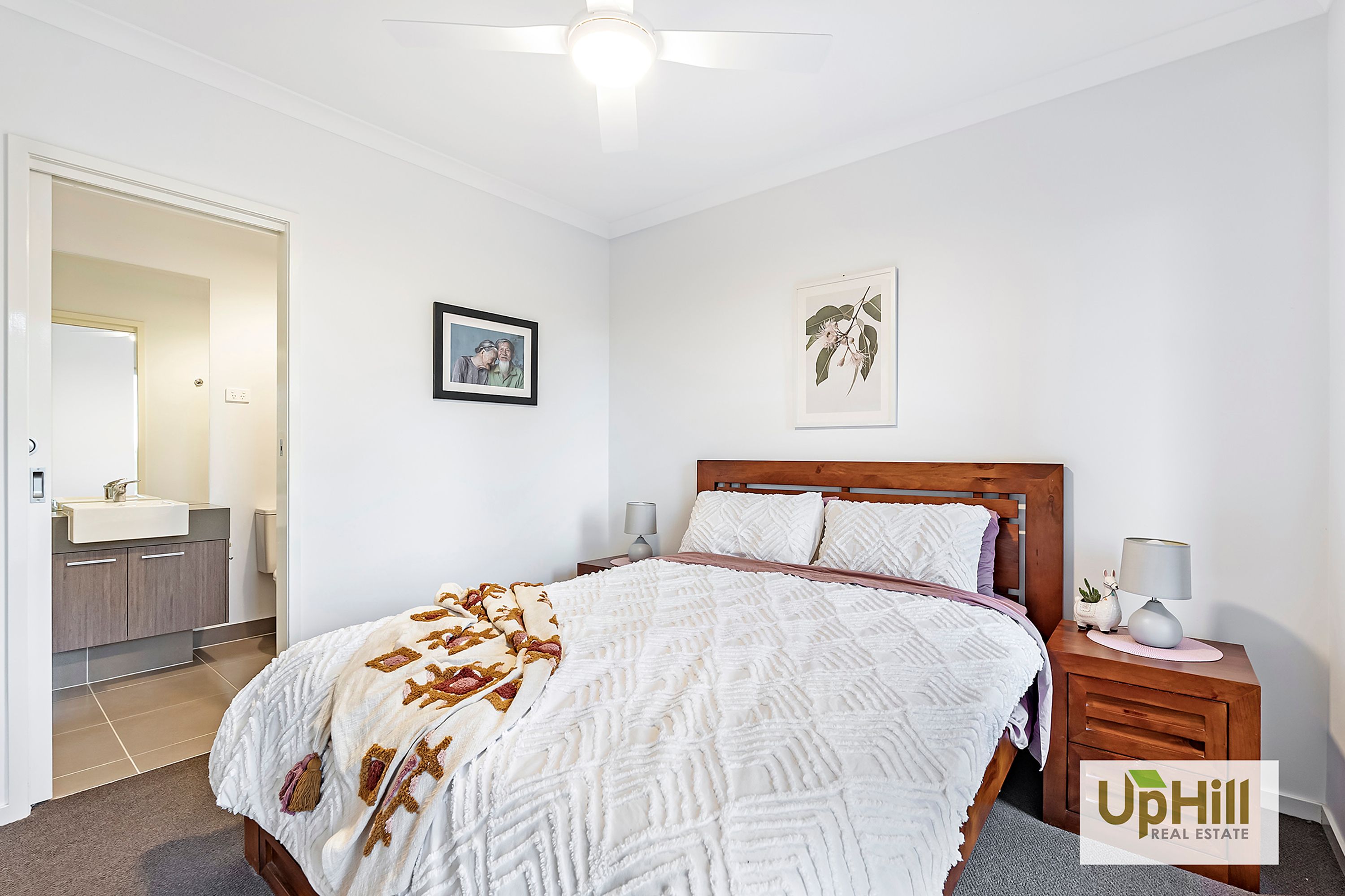 2 Talmalmo Lane, Clyde North - Thumbnail 5