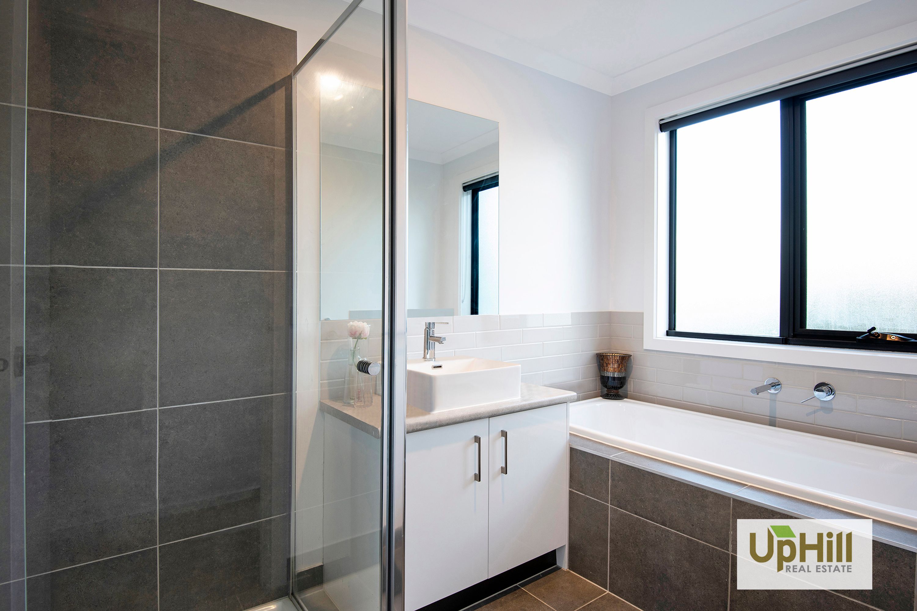 13 Arkbar Crescent, Clyde North - Thumbnail 7