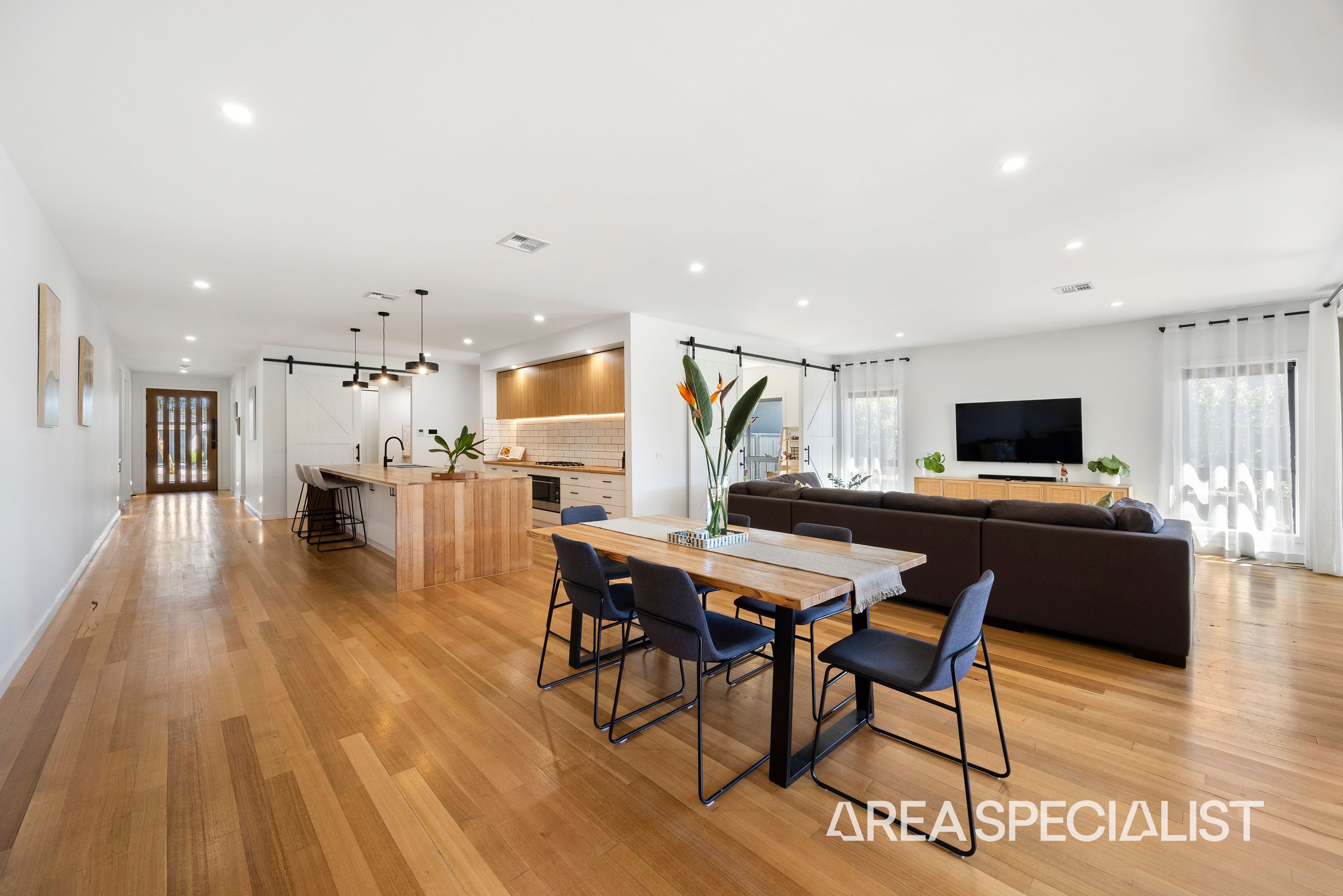 54 Studd Road, Pakenham - Thumbnail 8