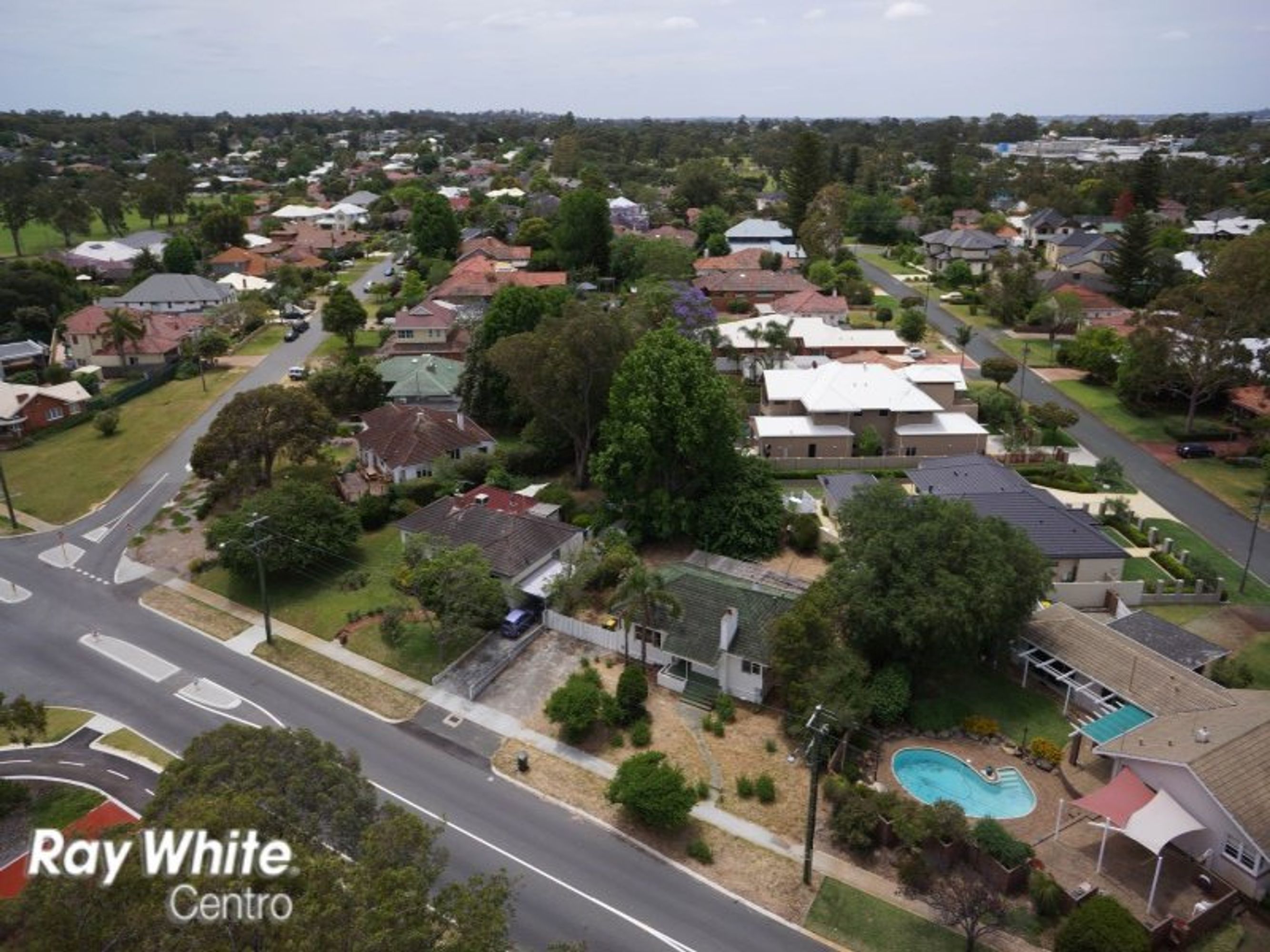 122 Alderbury Street, Floreat, WA 6014, Floreat - Thumbnail 2