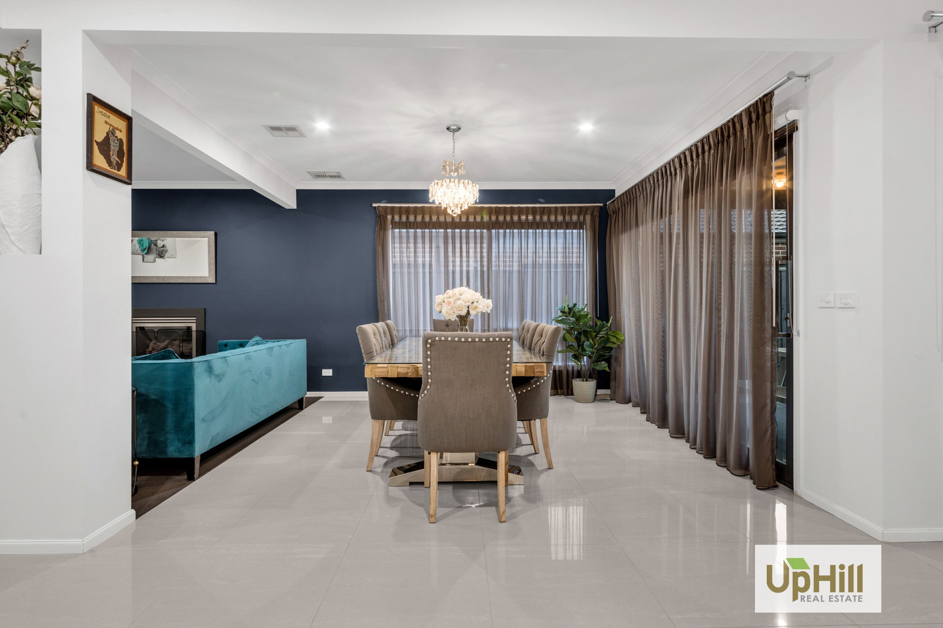 27 Picnic Avenue, Clyde North - Thumbnail 4