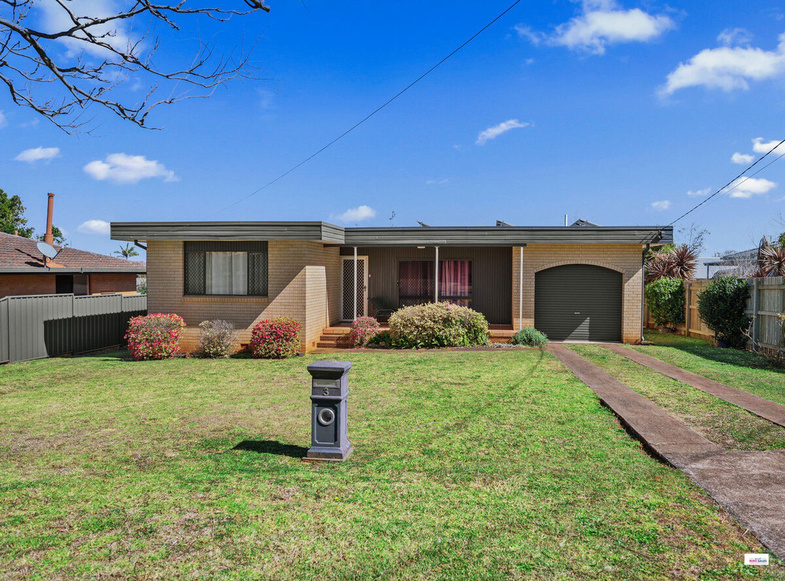 3 Raftery Street, Centenary Heights - Image 1