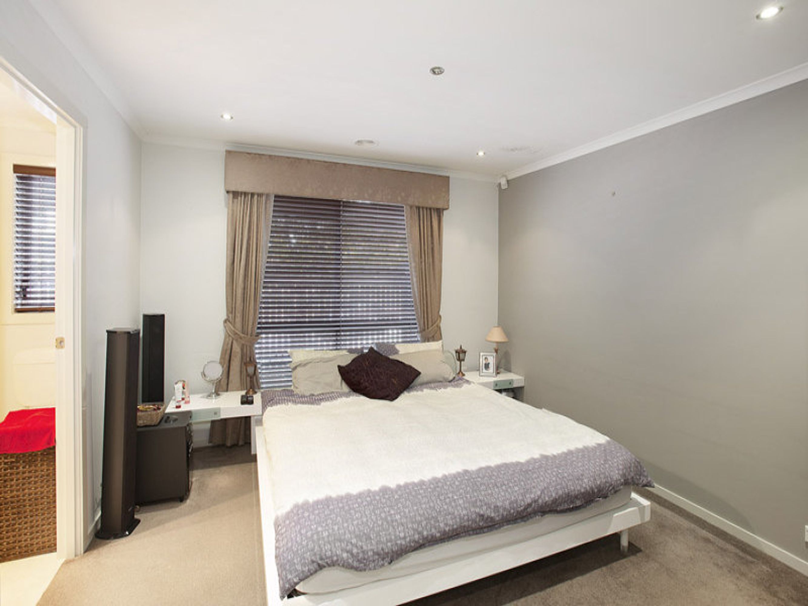 22 Ivory Crescent, Springvale South - Thumbnail 5
