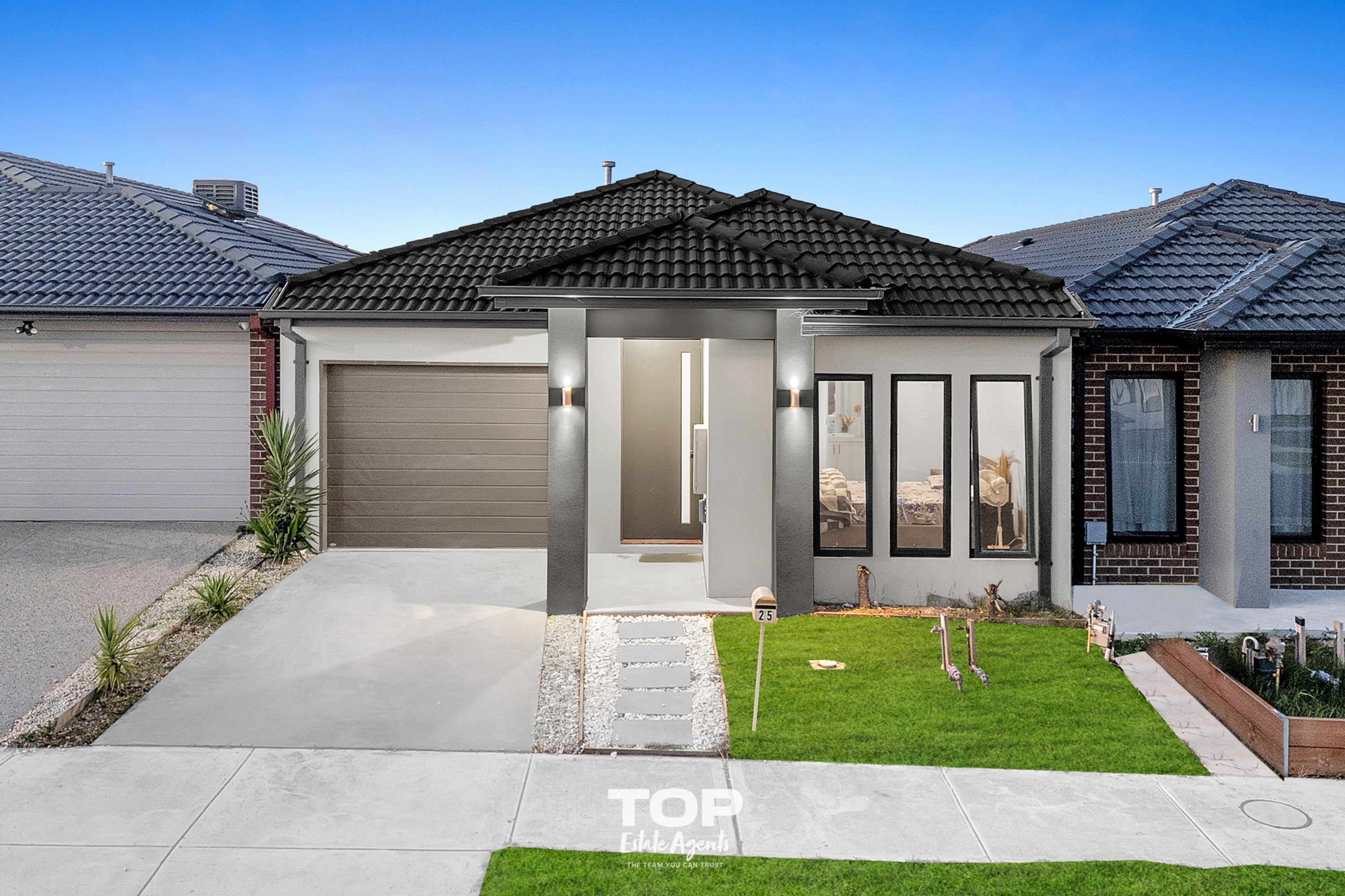 25 Pelagos Drive, Clyde - Thumbnail 2