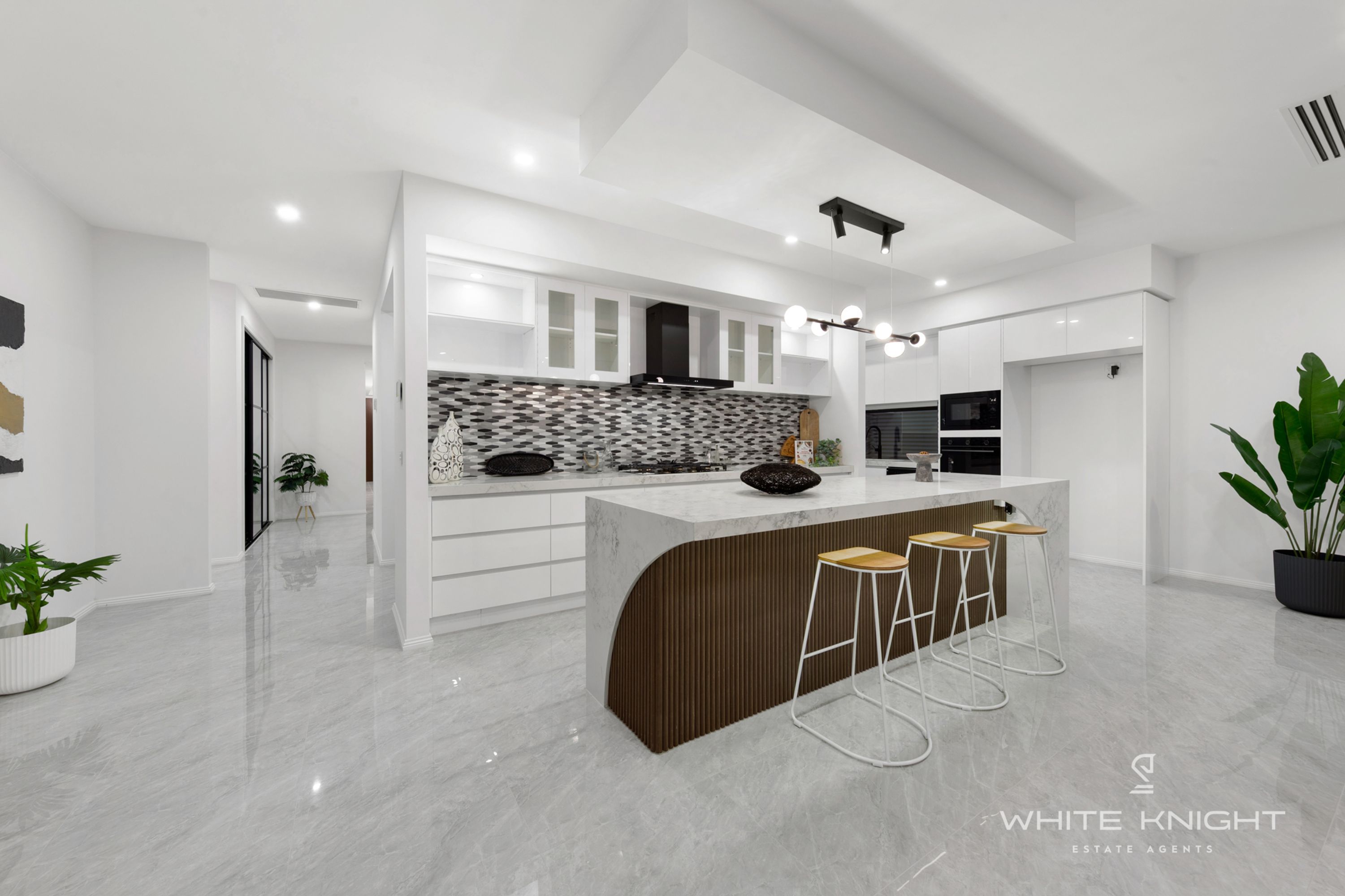21 Cottesmore Street, Fraser Rise VIC 3336, Fraser Rise - Thumbnail 5