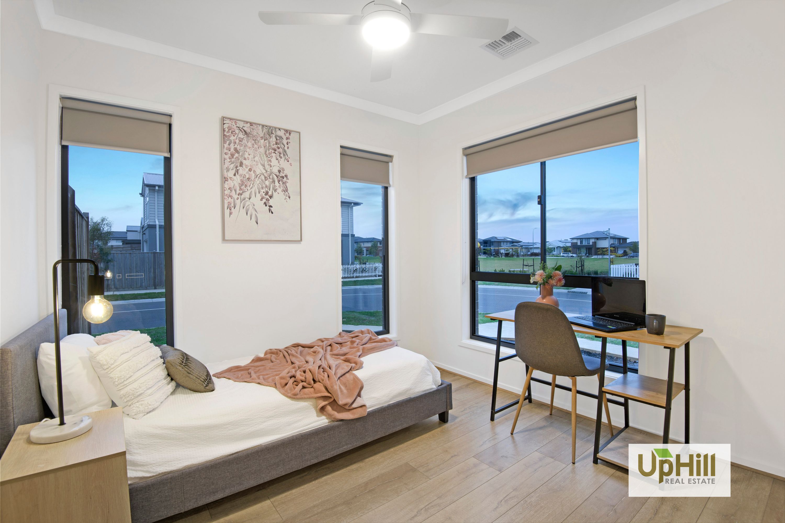 7 Sutil Drive, Clyde North - Thumbnail 2