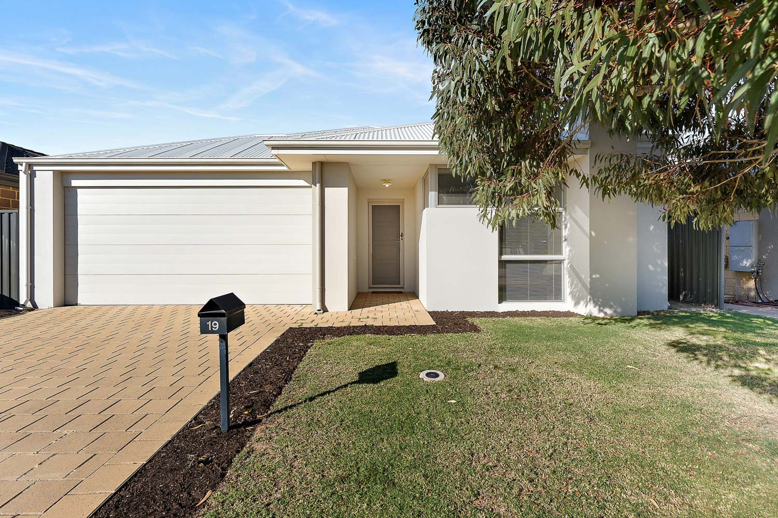 19 Garigal Street