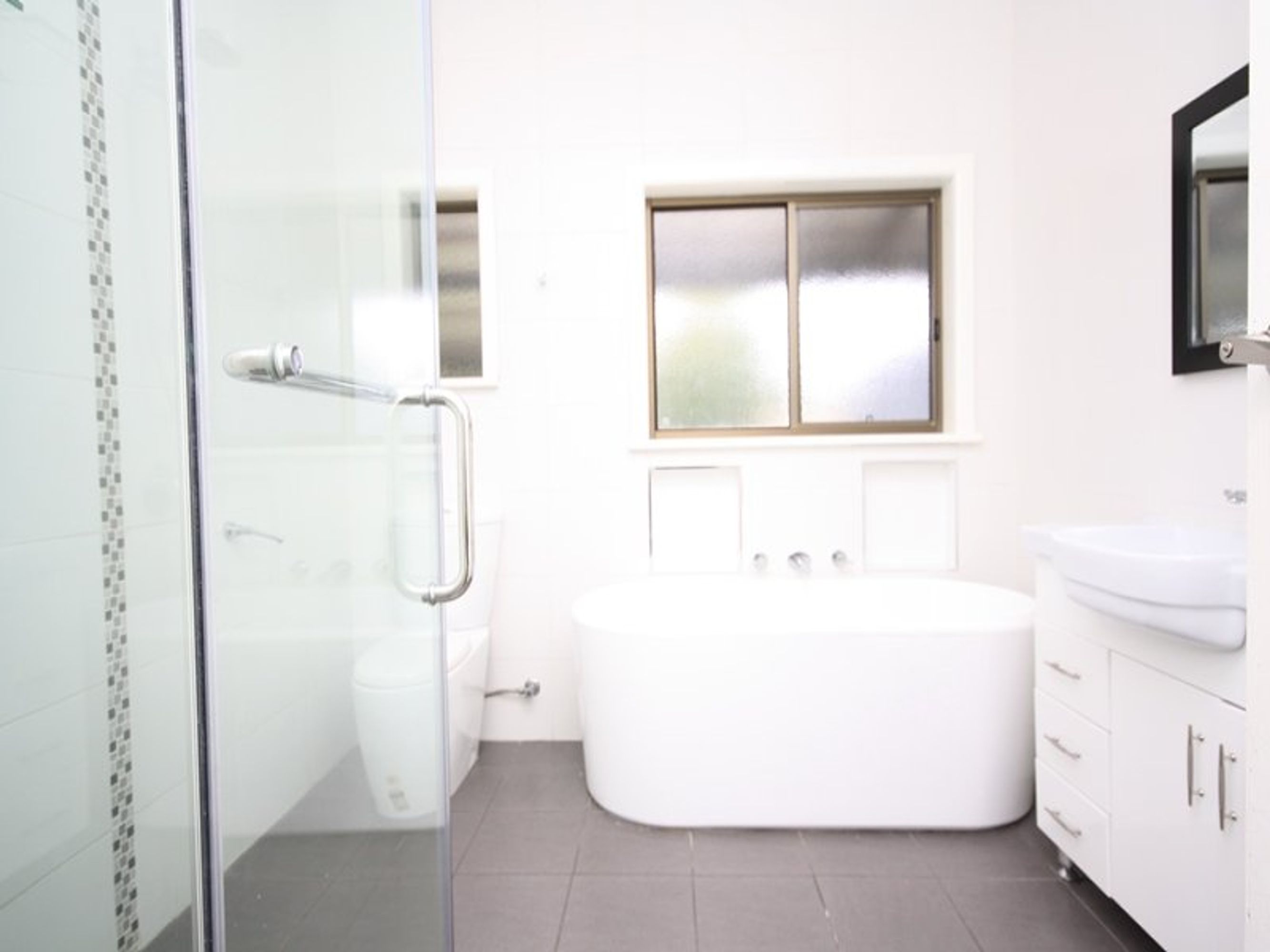 34 Alexander Avenue, Horsham VIC 3400, Horsham - Thumbnail 7