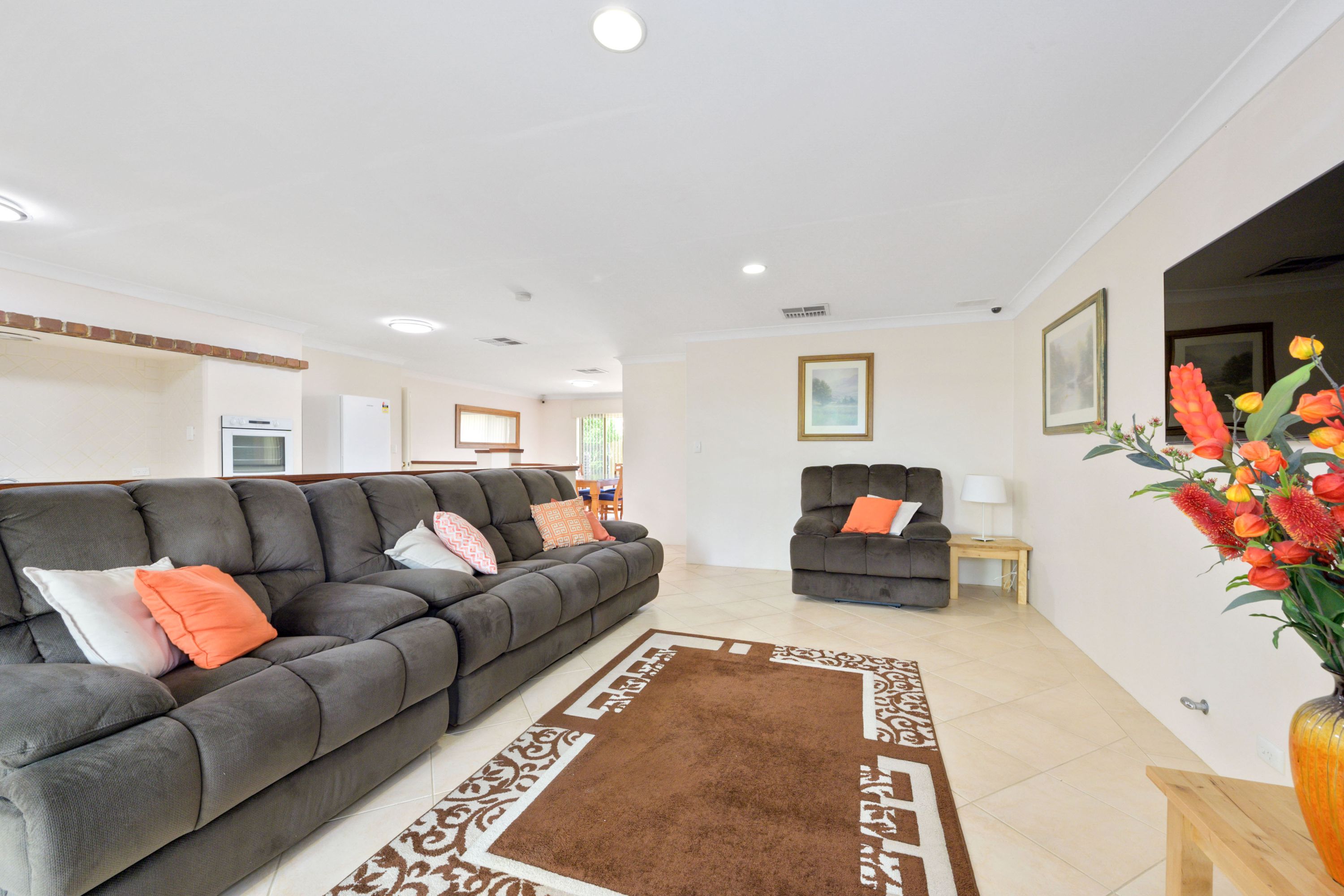 76 Trappers Drive, Woodvale - Thumbnail 7