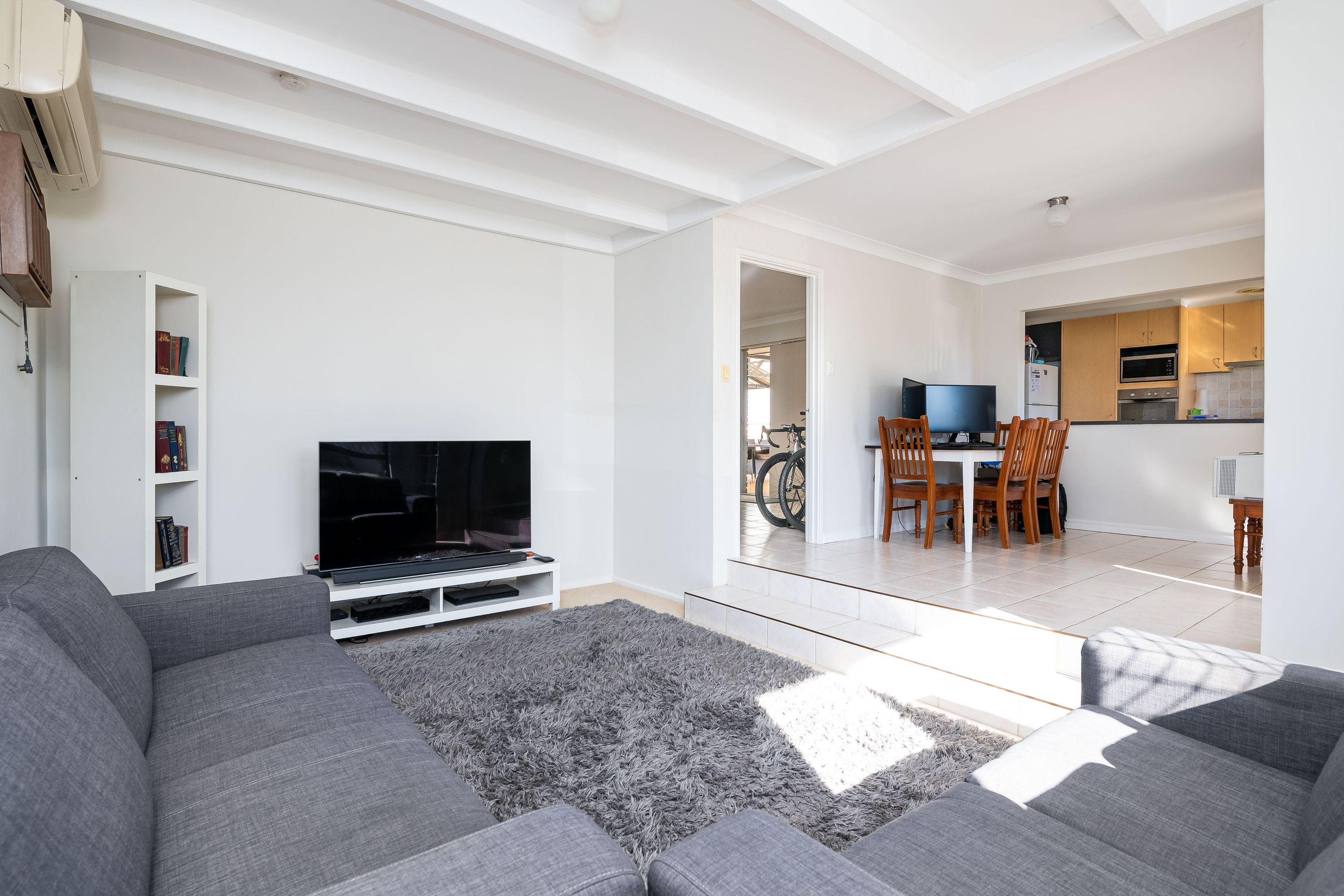6 Evans Place, Padbury - Thumbnail 3