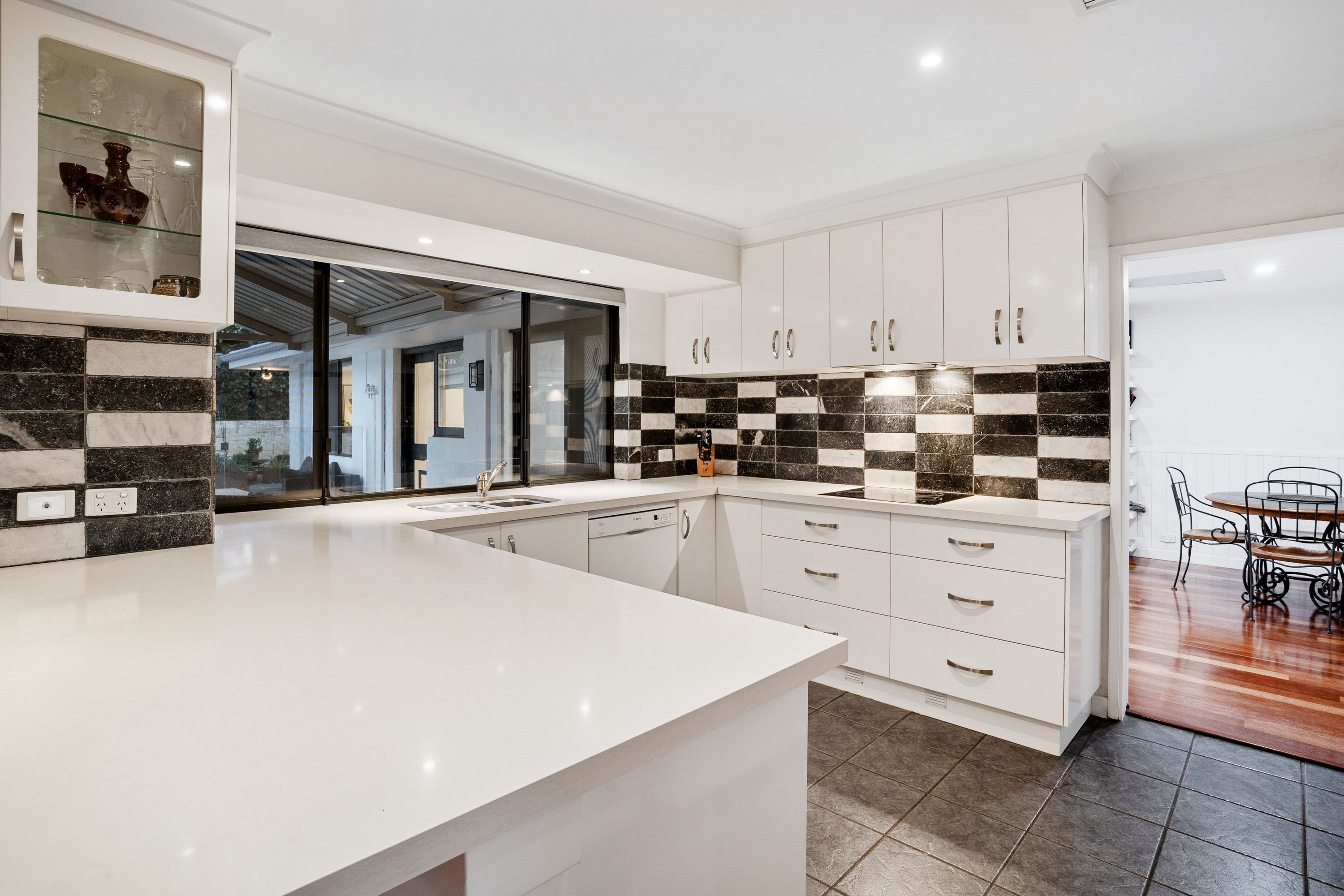 6 Emerald Way, Carine - Thumbnail 8