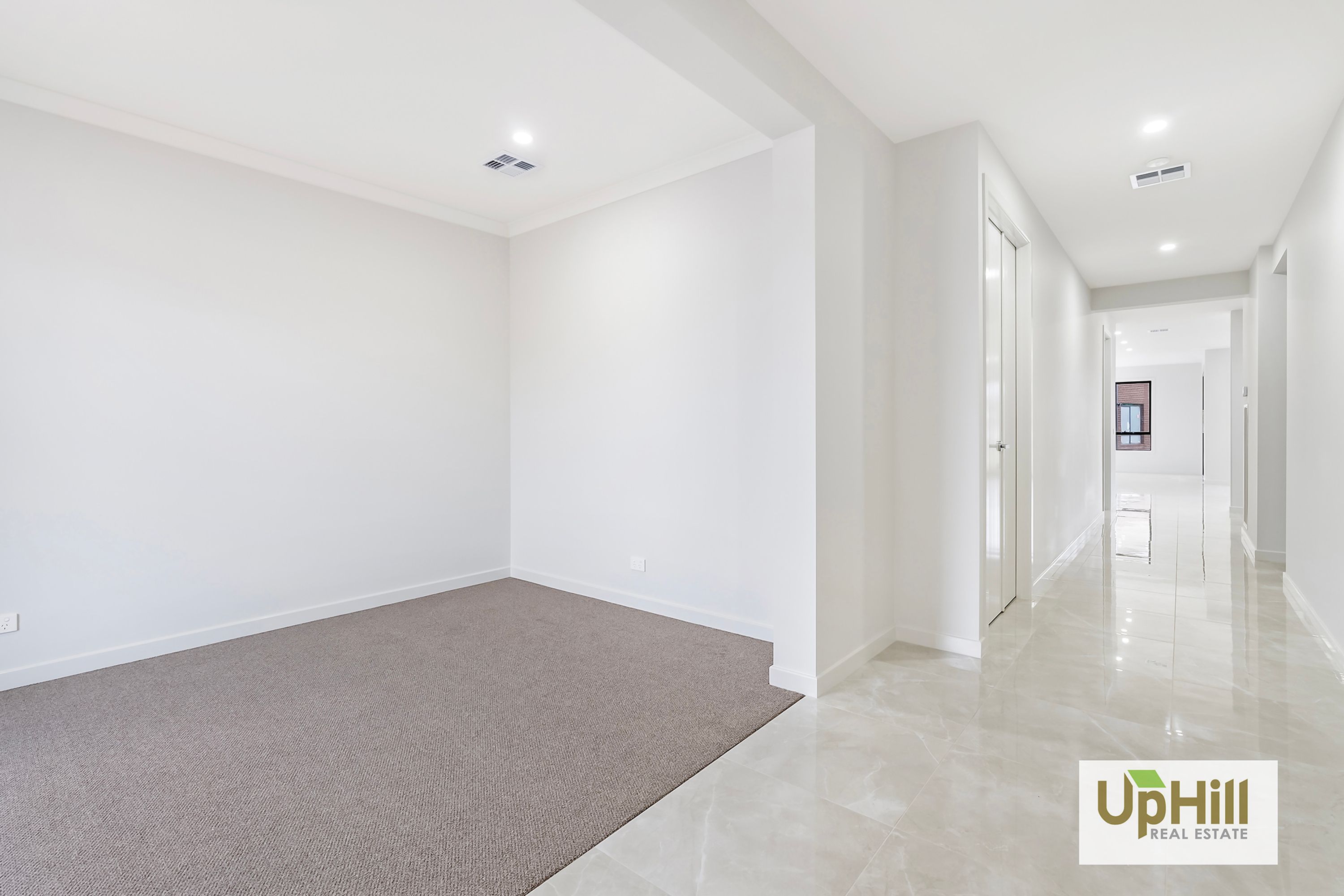 13 Berrenda Street, Clyde North - Thumbnail 2