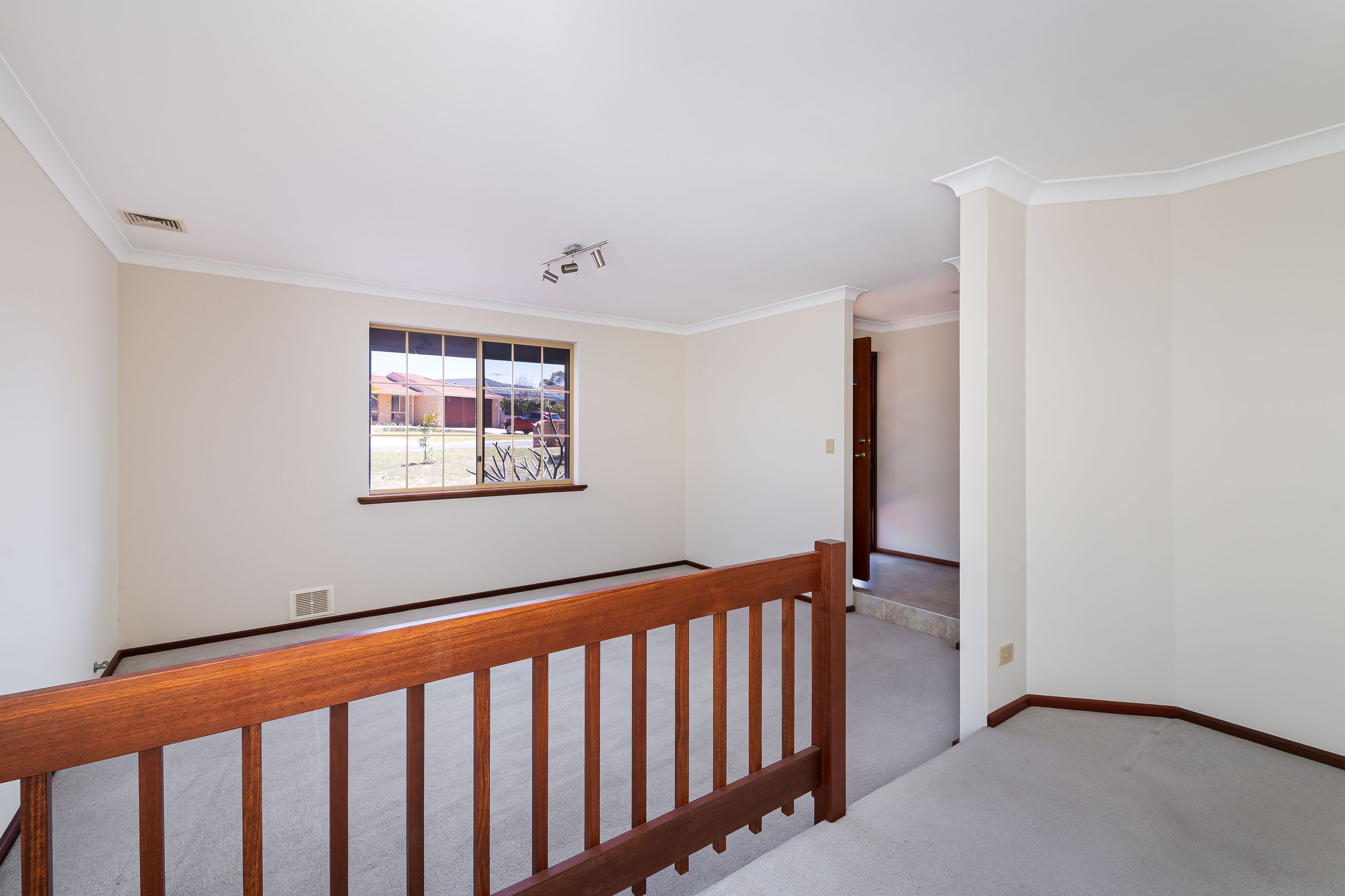 9 Chadwin Place, Padbury - Thumbnail 3