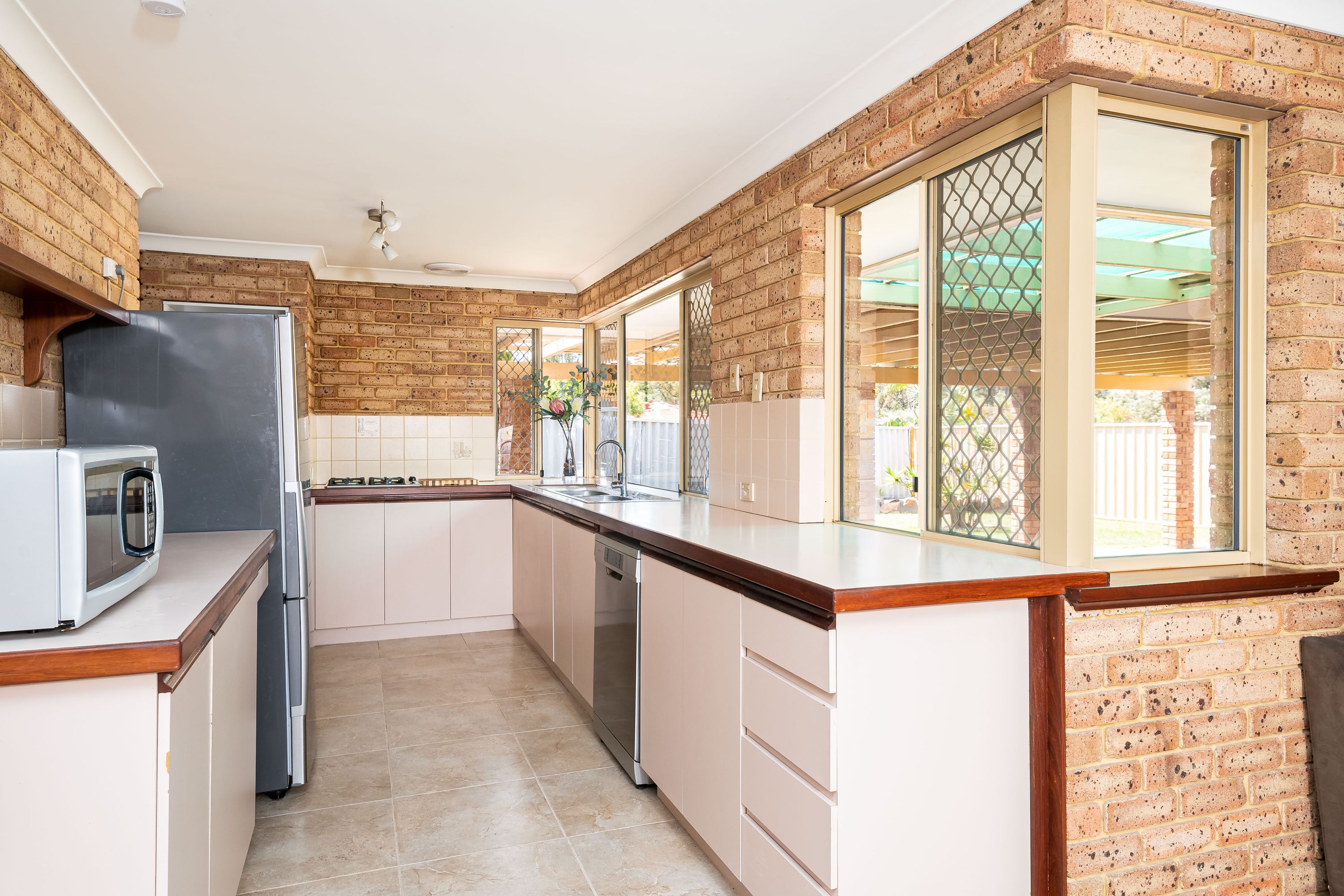 9 Chadwin Place, Padbury - Thumbnail 5