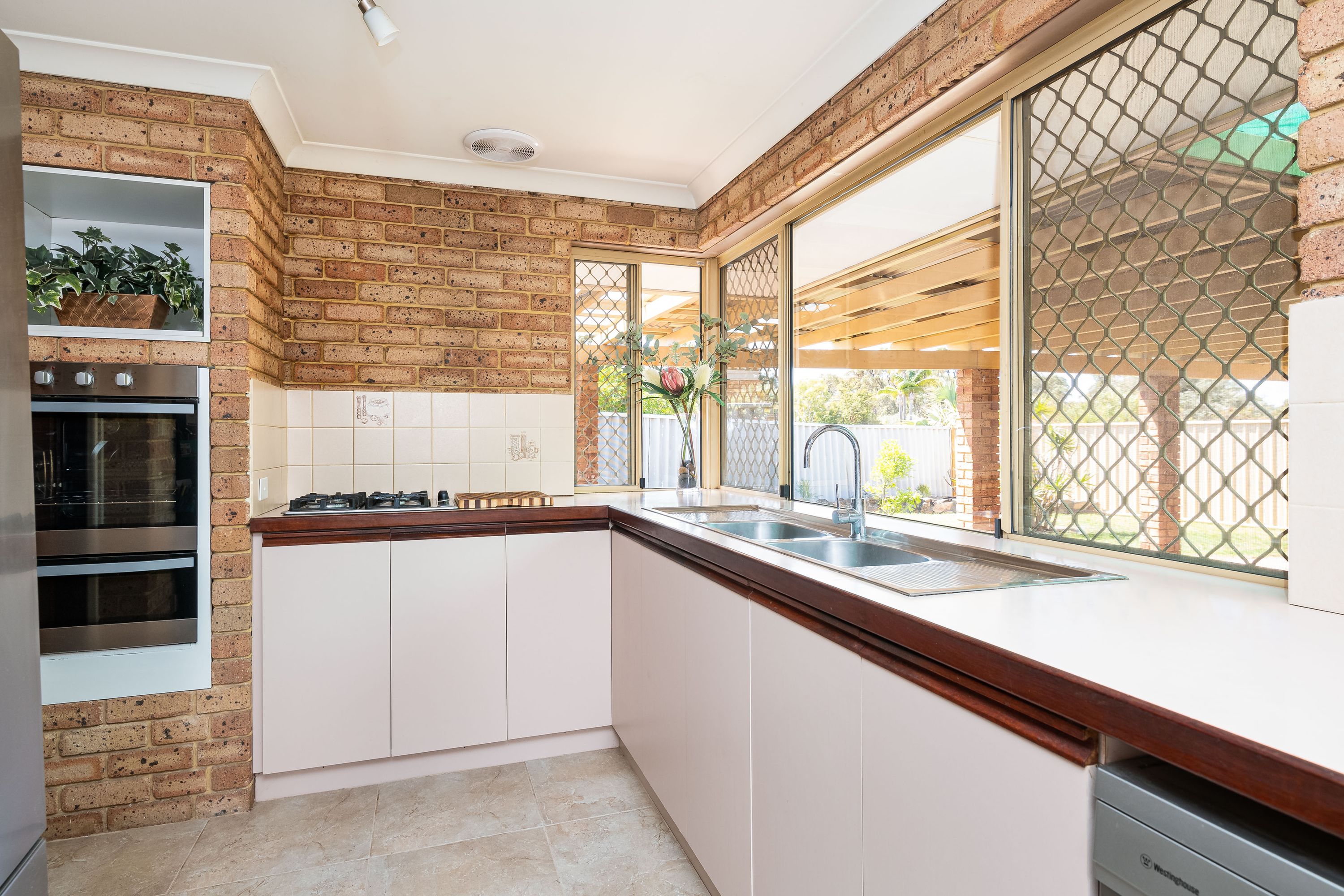 9 Chadwin Place, Padbury - Thumbnail 6