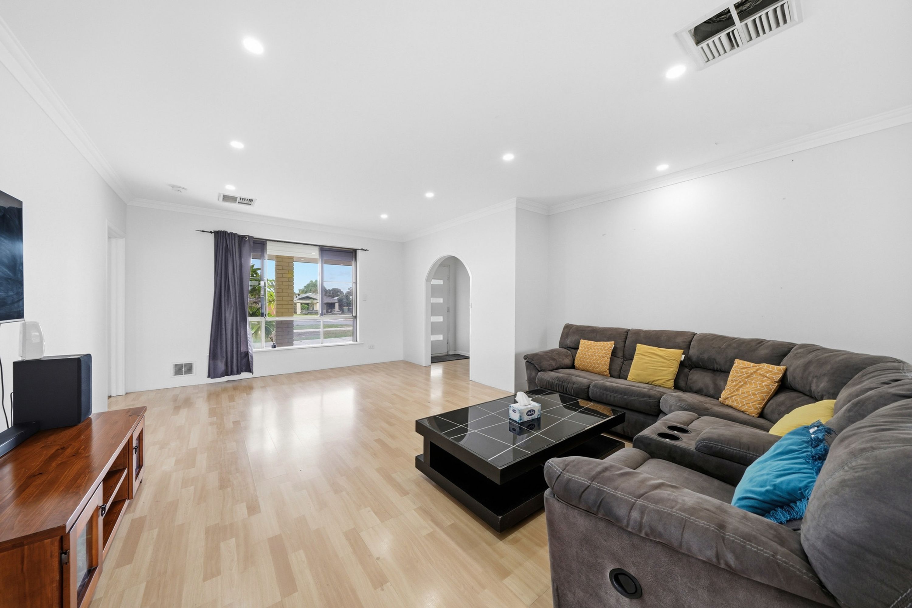 52 Southern River Road, Gosnells, Gosnells - Thumbnail 4
