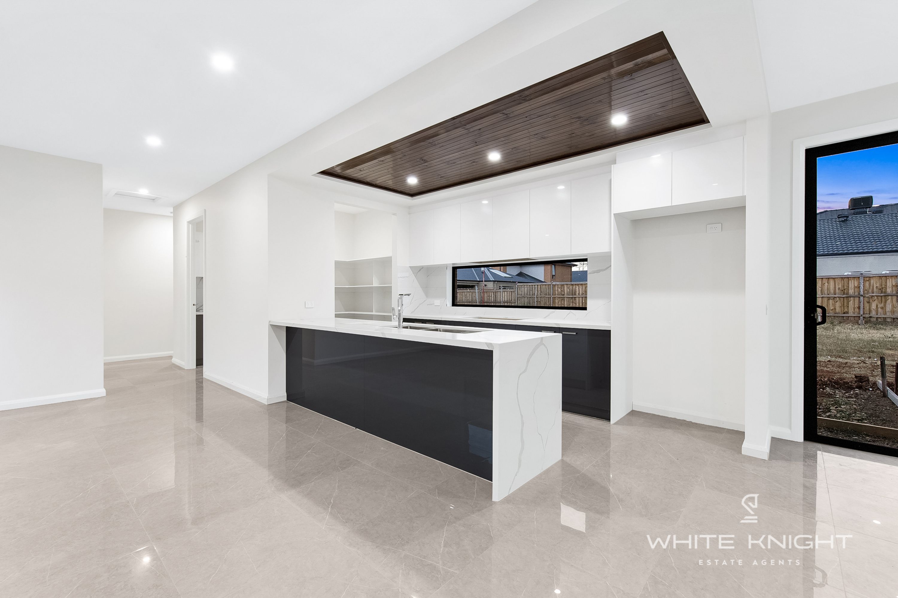 7 Webber Drive, Deanside VIC 3336, Deanside - Thumbnail 3