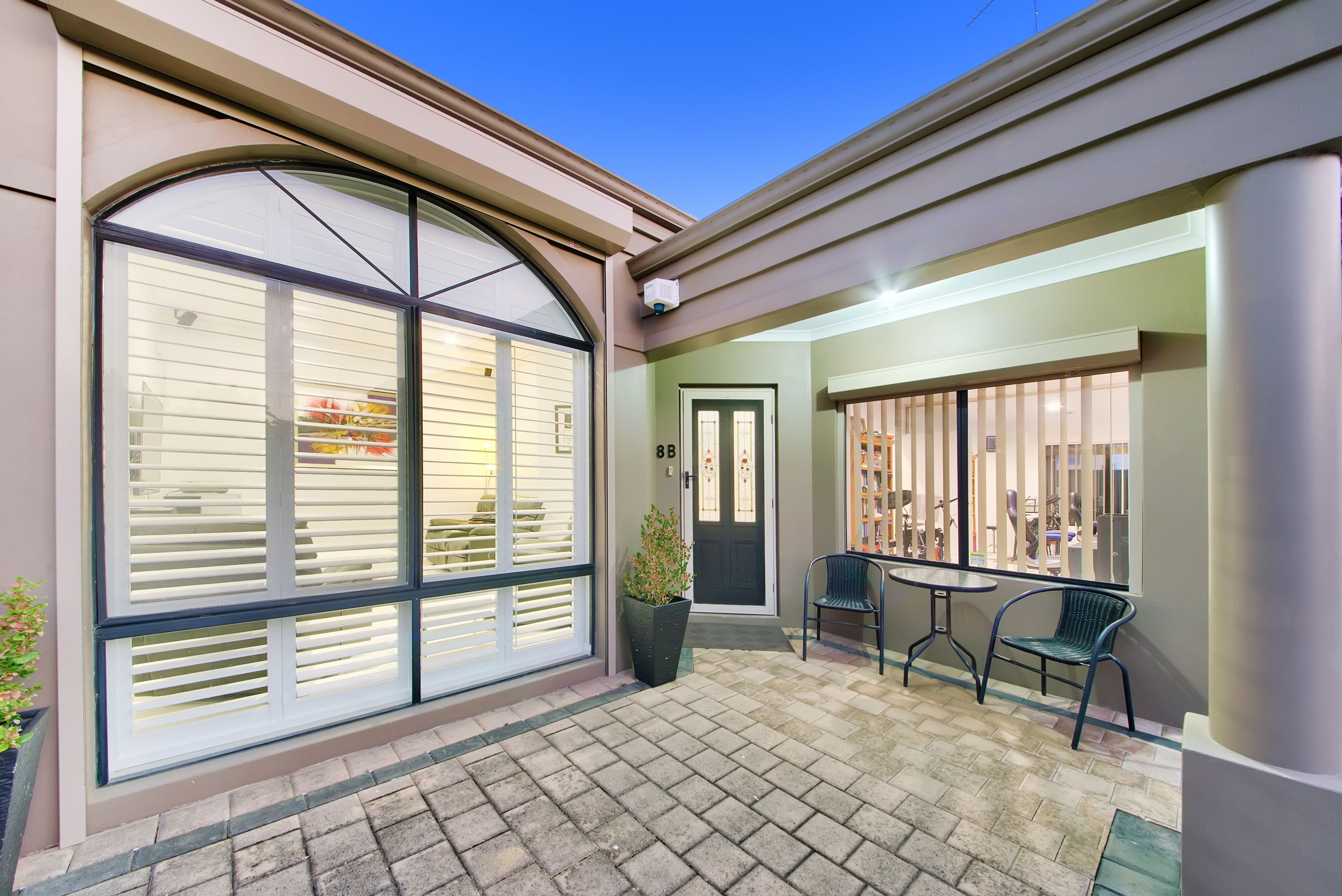 8B Calais Road, Scarborough - Thumbnail 2