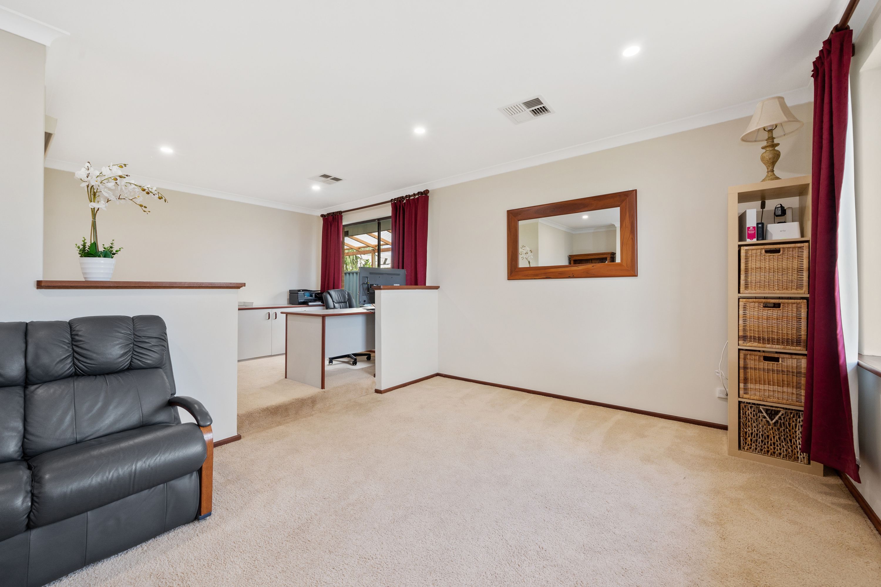 77 The Crest, Woodvale - Thumbnail 6