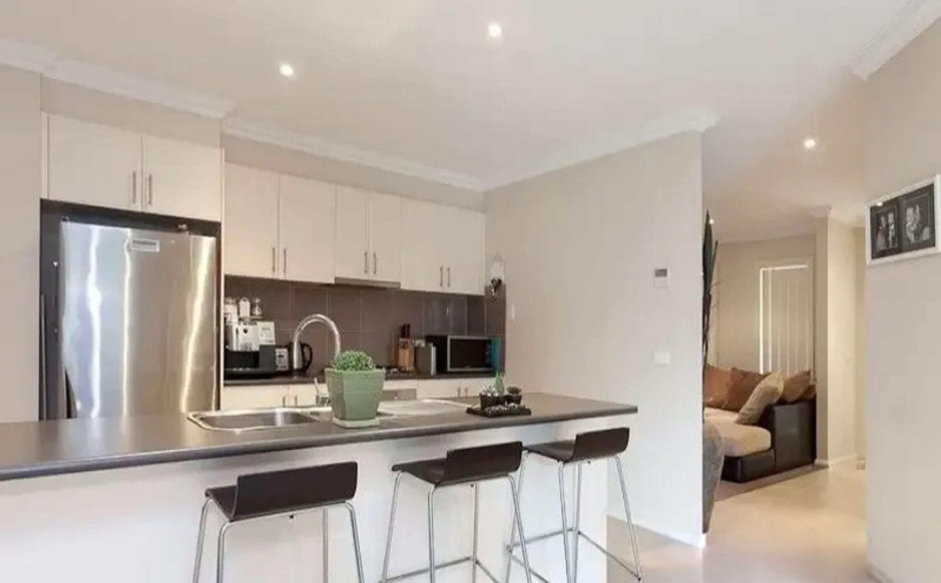 2 Cusack Way, Lynbrook - Thumbnail 5