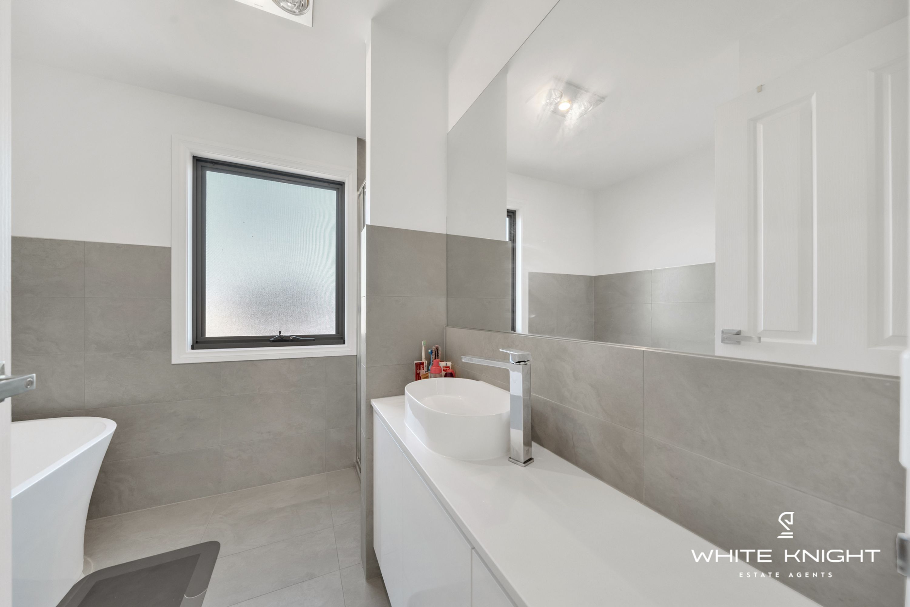 2/28 Romsey Avenue, Sunshine North VIC 3020, Sunshine North - Thumbnail 7