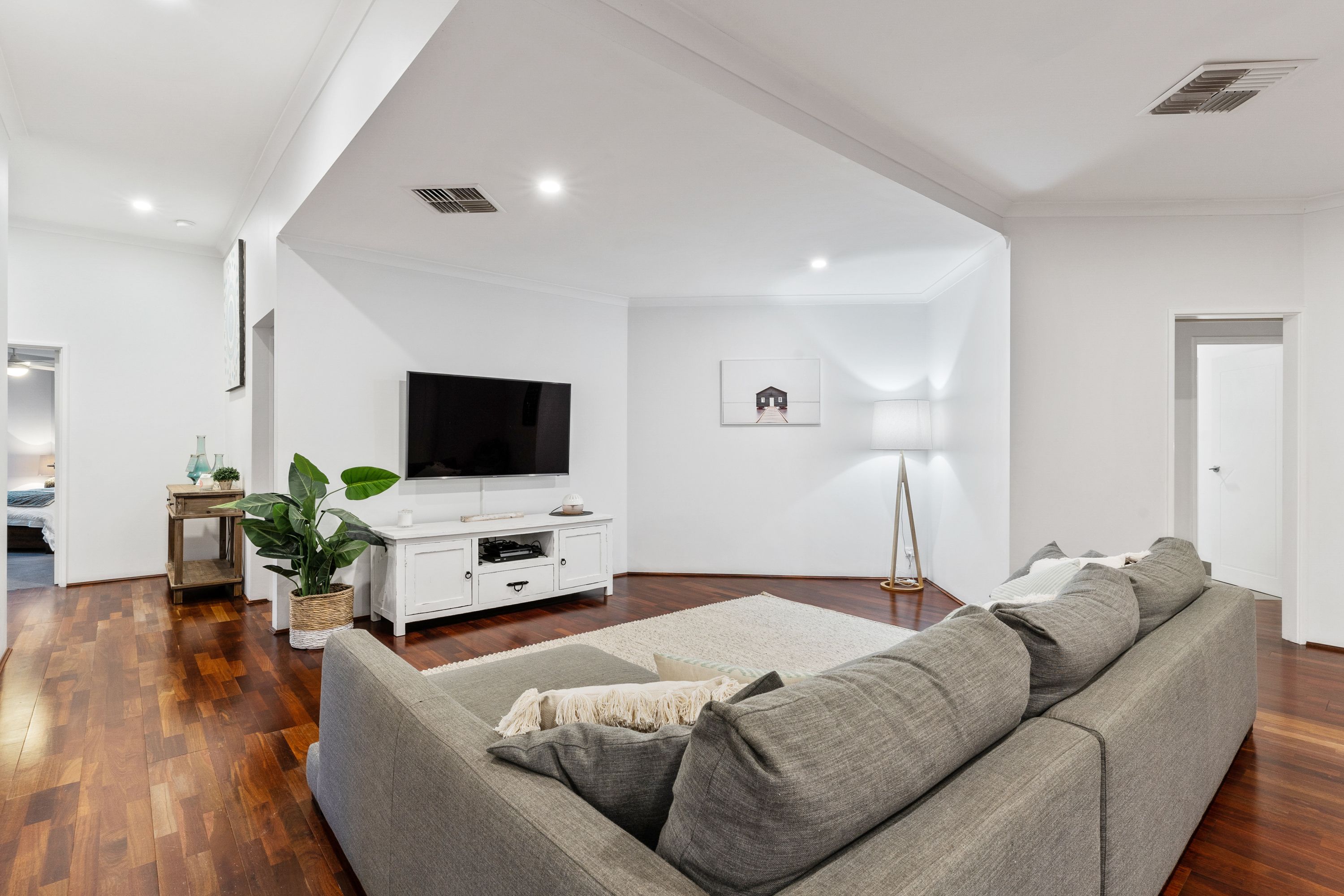 31 Wakeley Way, Duncraig - Thumbnail 8