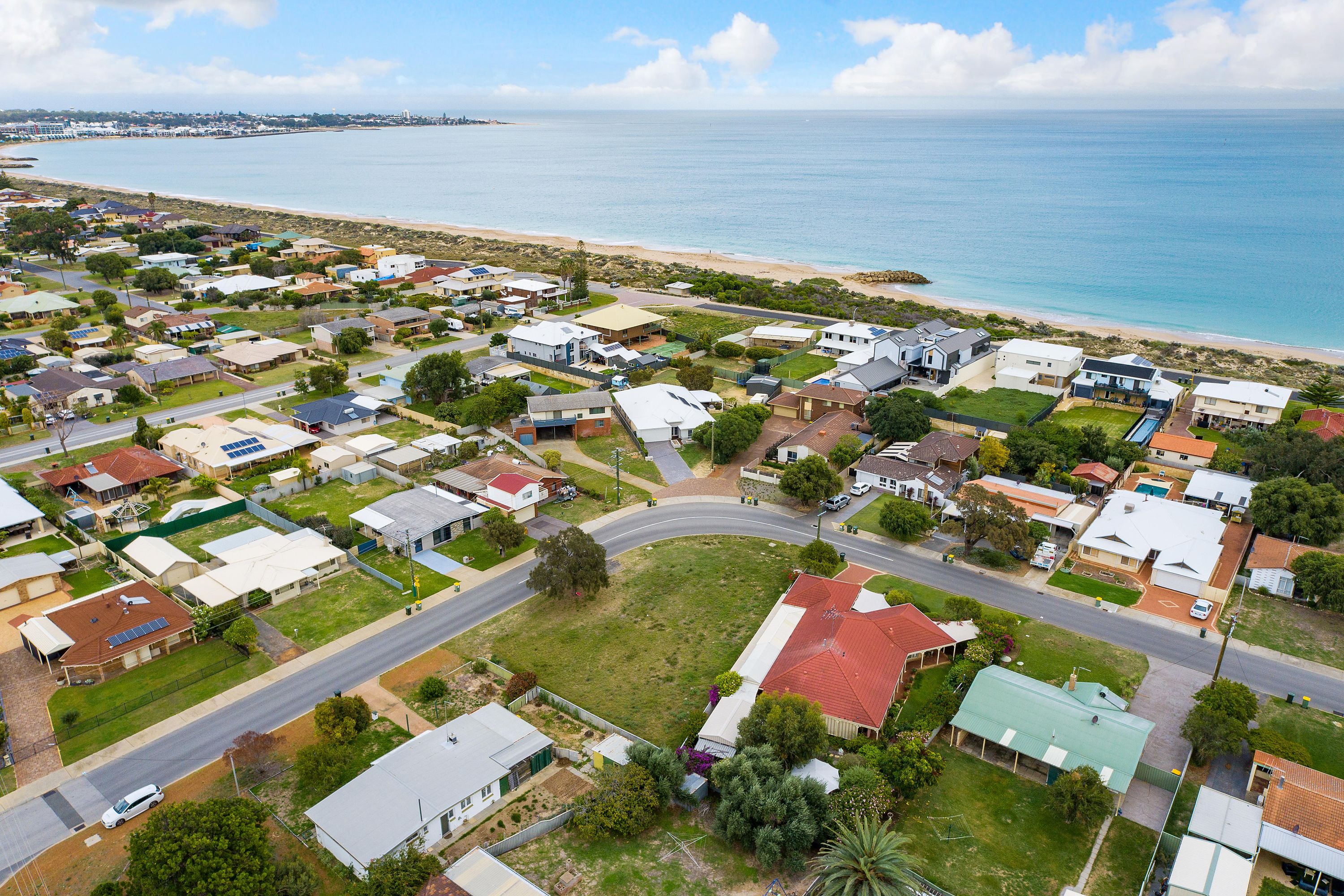 2 Barwell Street, Silver Sands - Thumbnail 5