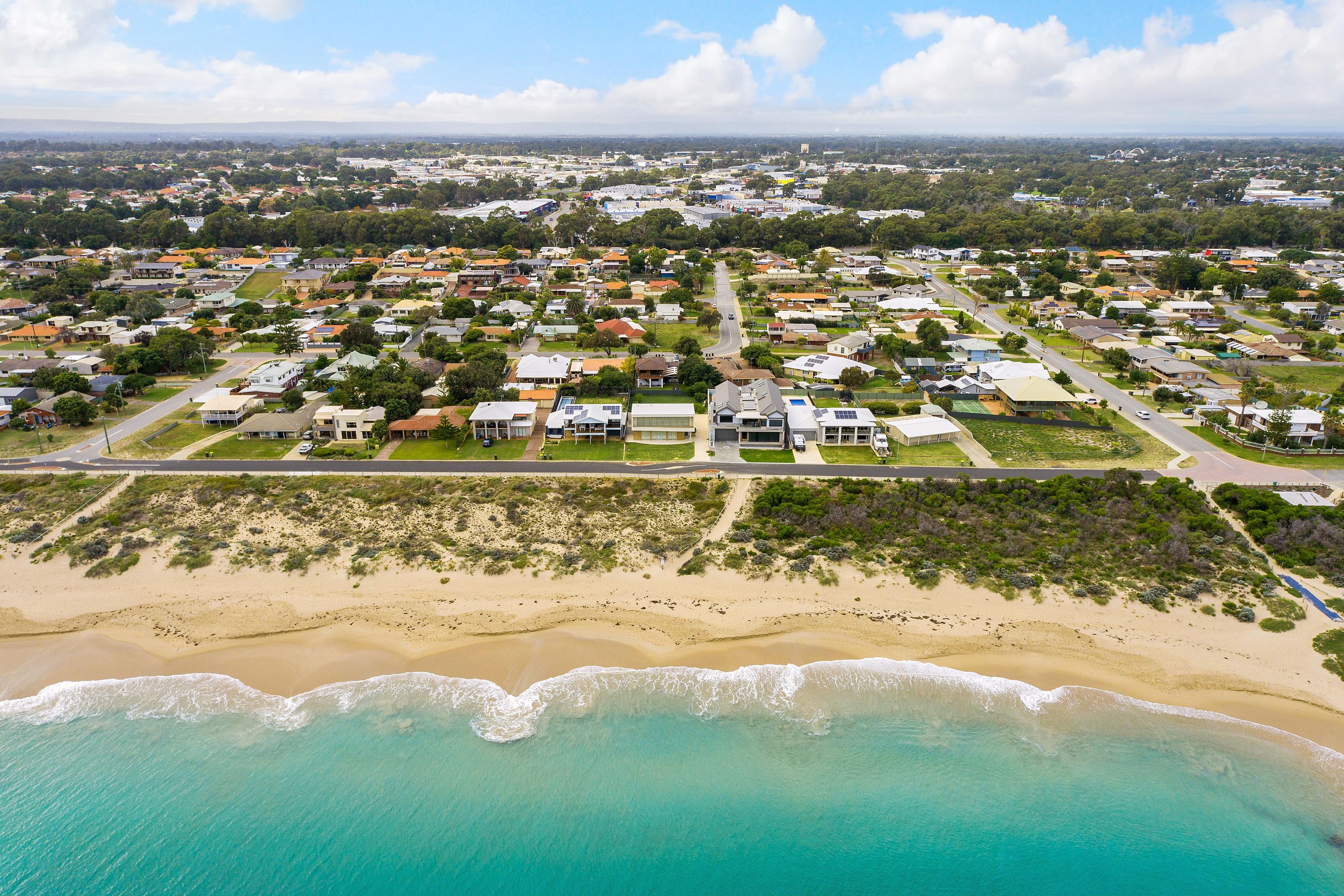 2 Barwell Street, Silver Sands - Thumbnail 8