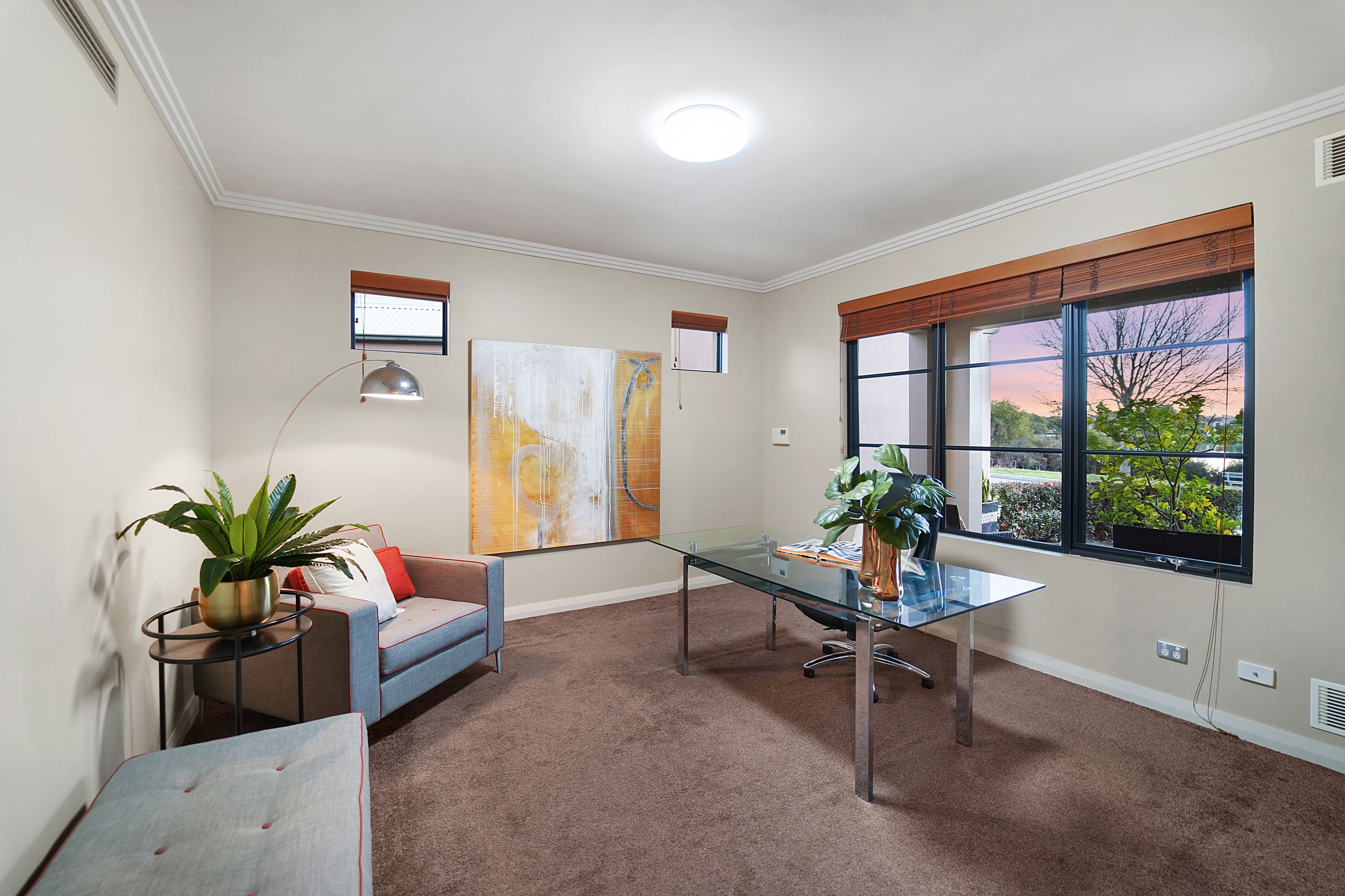17 Candella Square, Stirling - Thumbnail 4