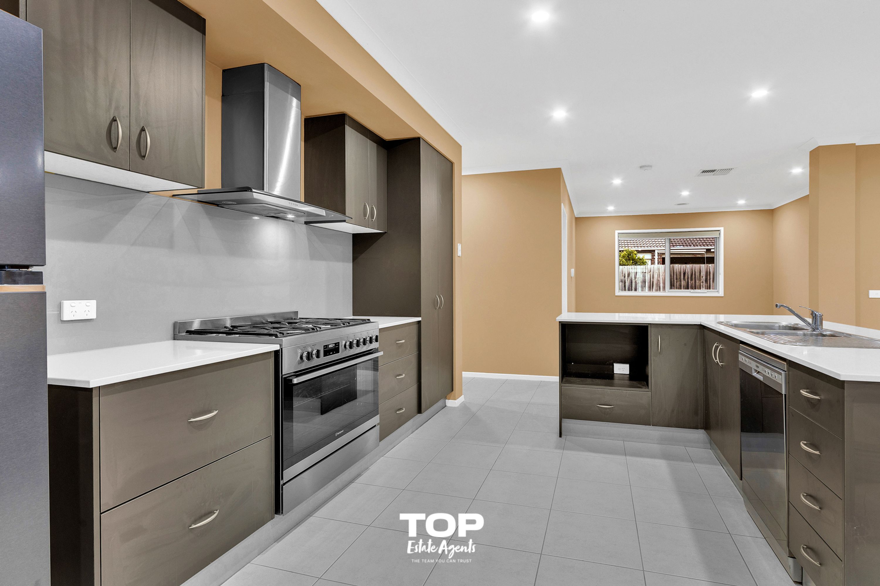 13 Sunbird Avenue, Cranbourne - Thumbnail 6