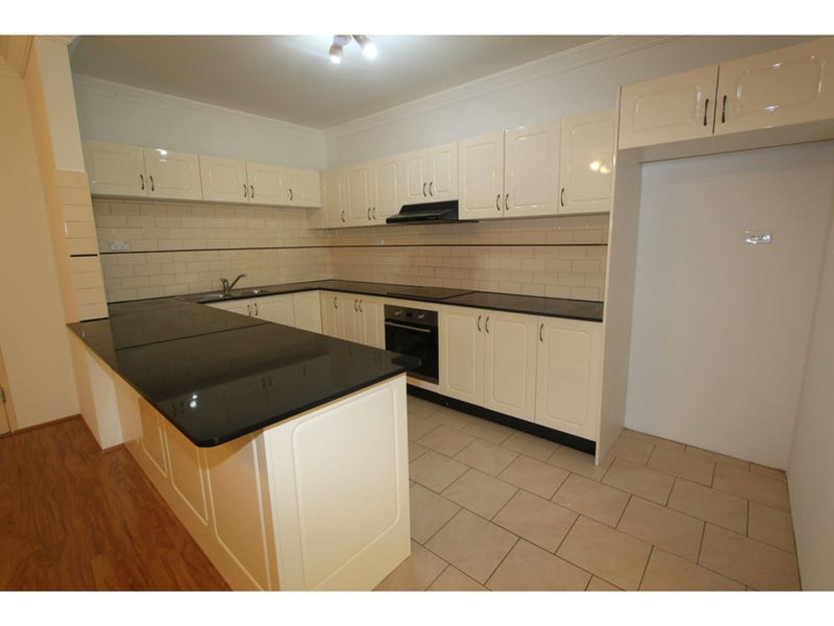 13/26-32 Shaftesbury Street, Carlton, Carlton - Thumbnail 2