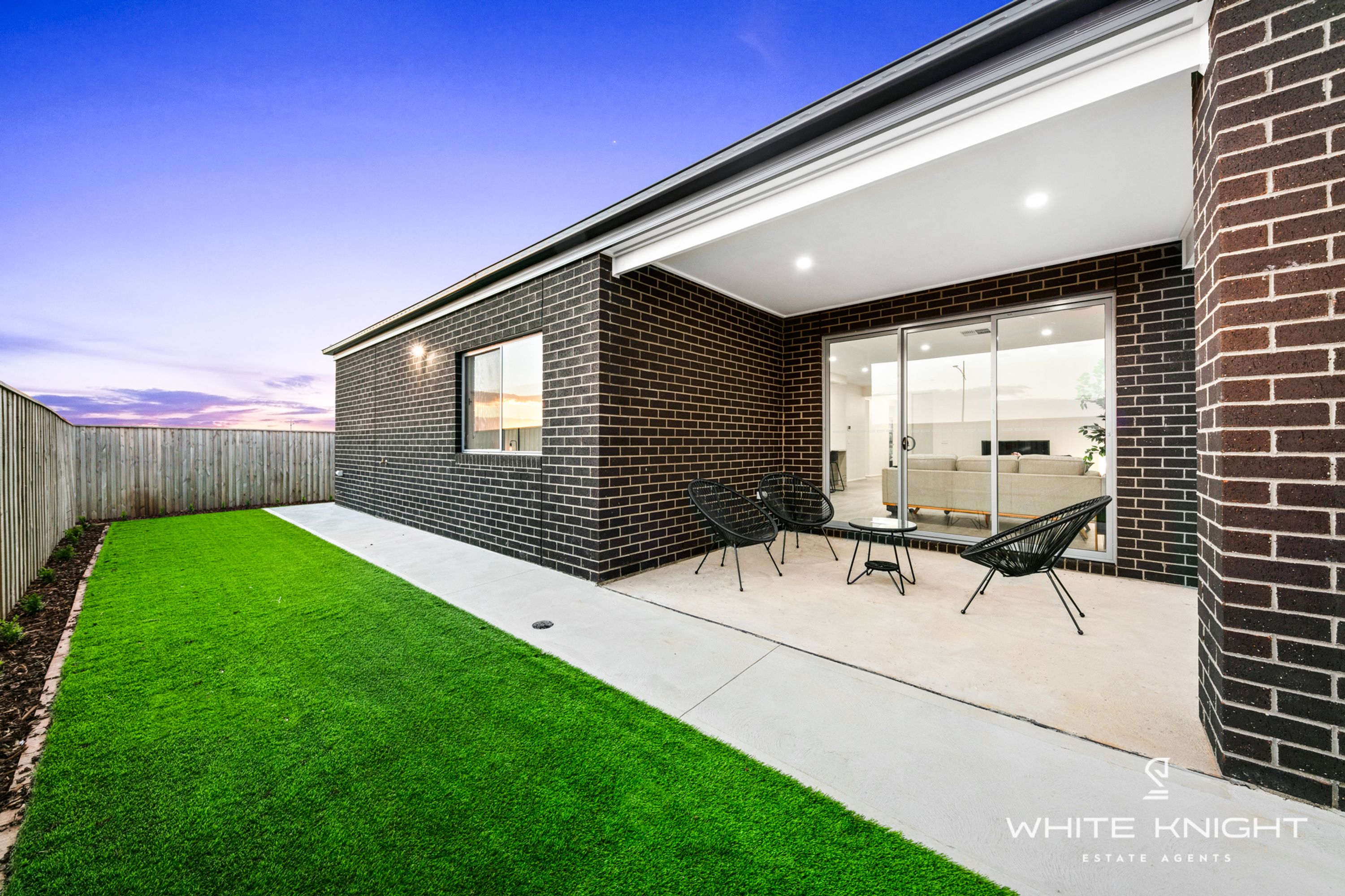 22 Treviso Street, Fraser Rise VIC 3336, Fraser Rise - Thumbnail 4