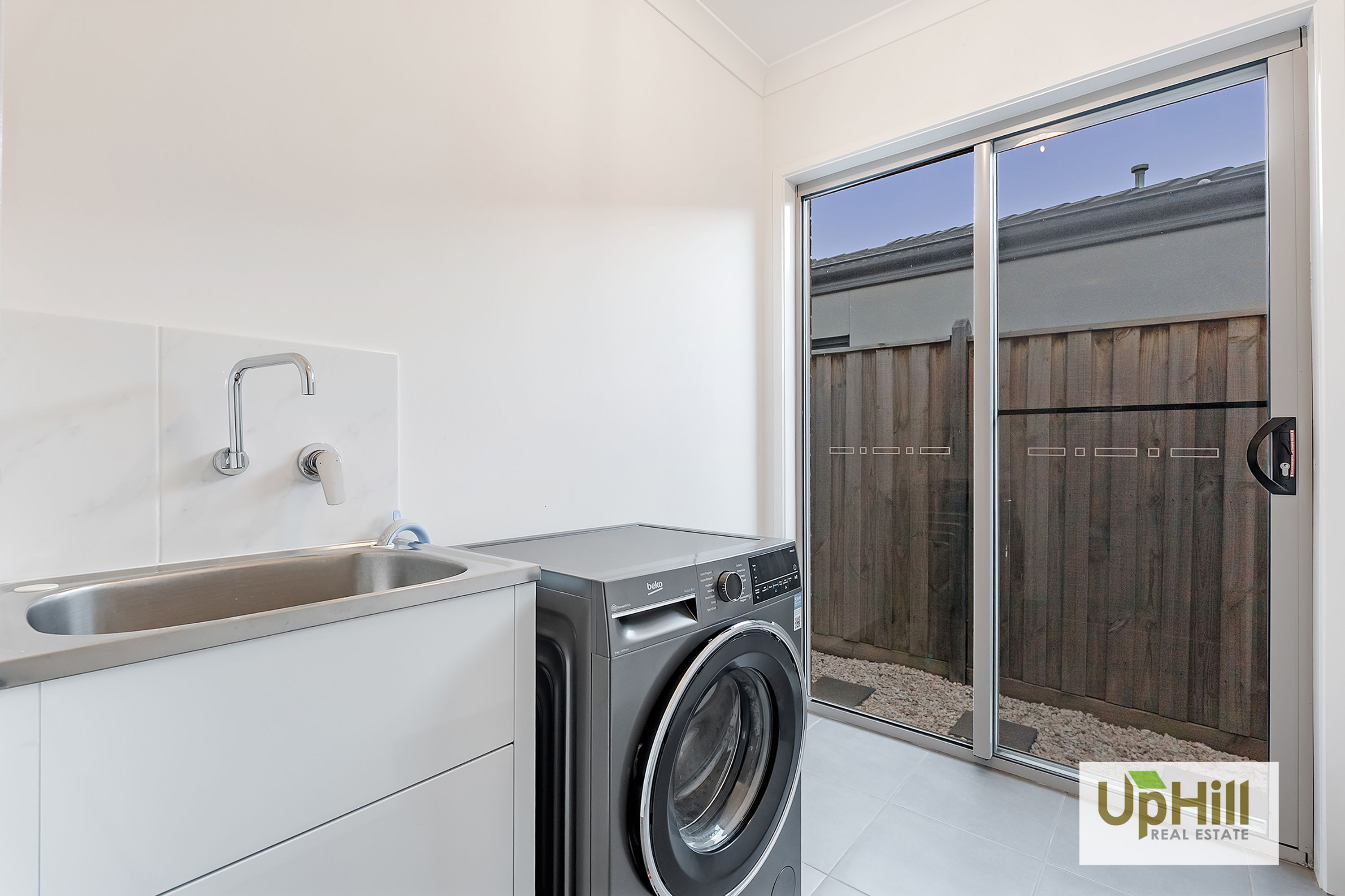 23 Colonnade Street, Clyde North - Thumbnail 7