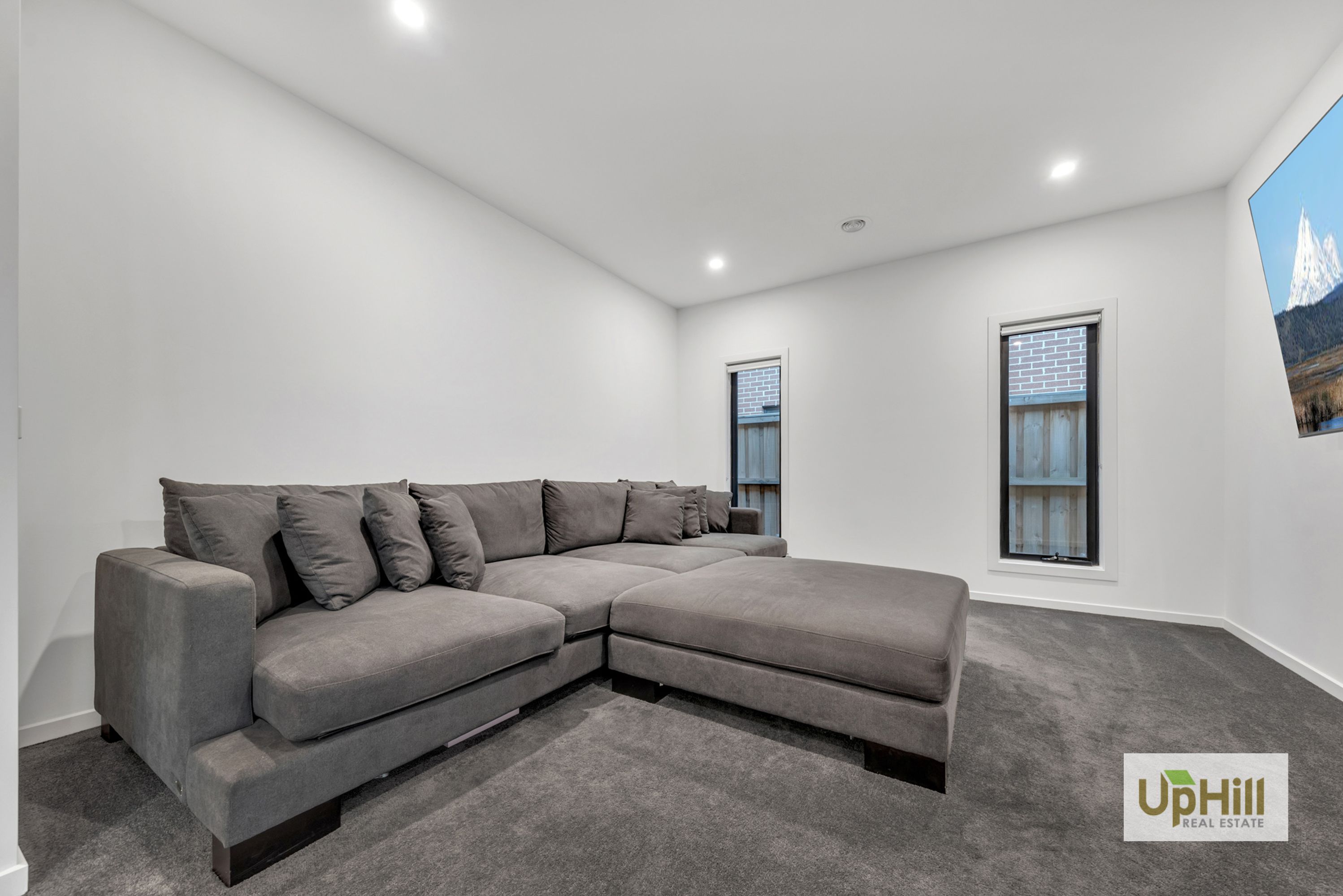 13 Vermillion Drive, Clyde North - Thumbnail 4