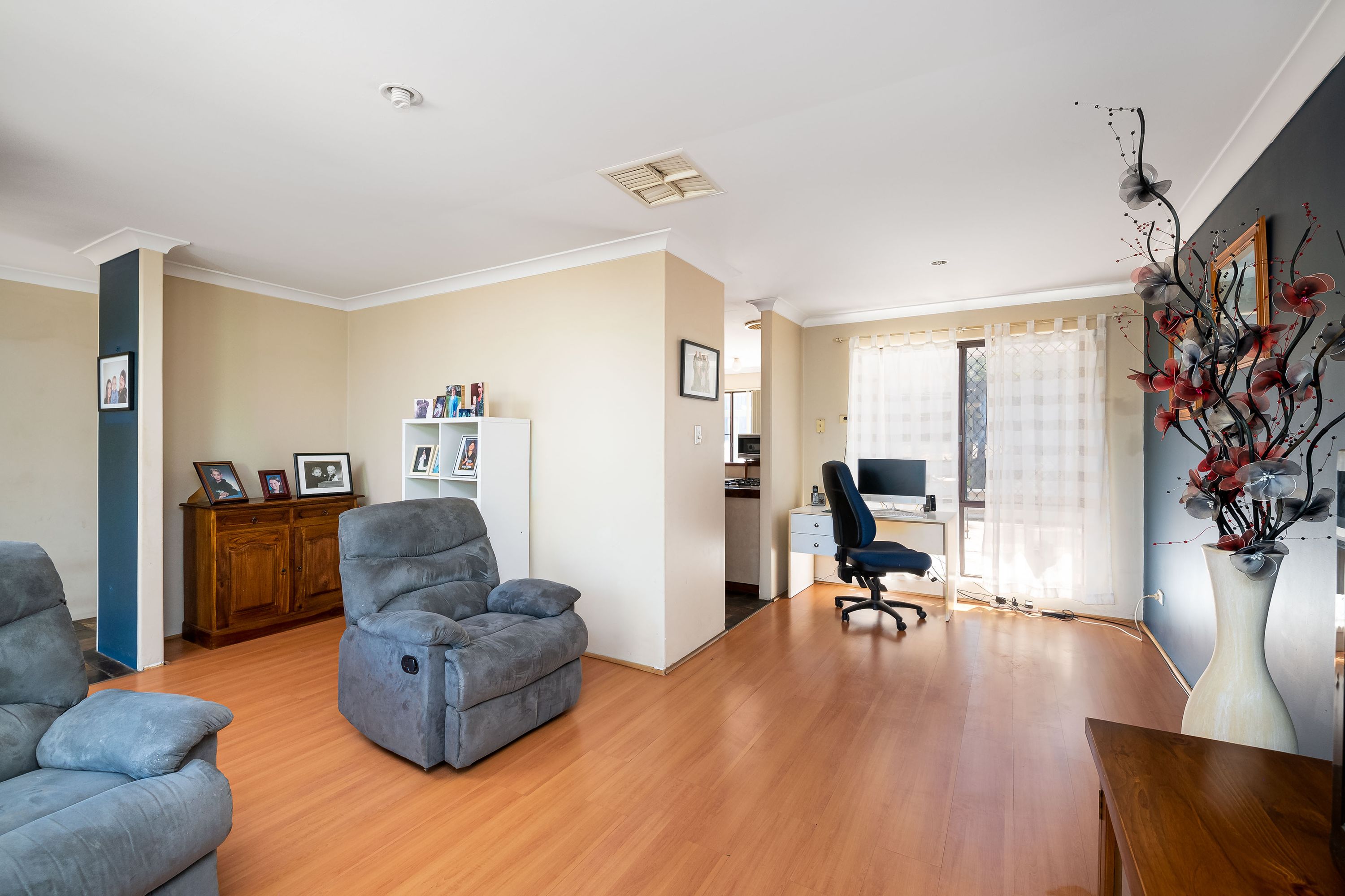 15 Brazier Rise, Padbury - Thumbnail 6