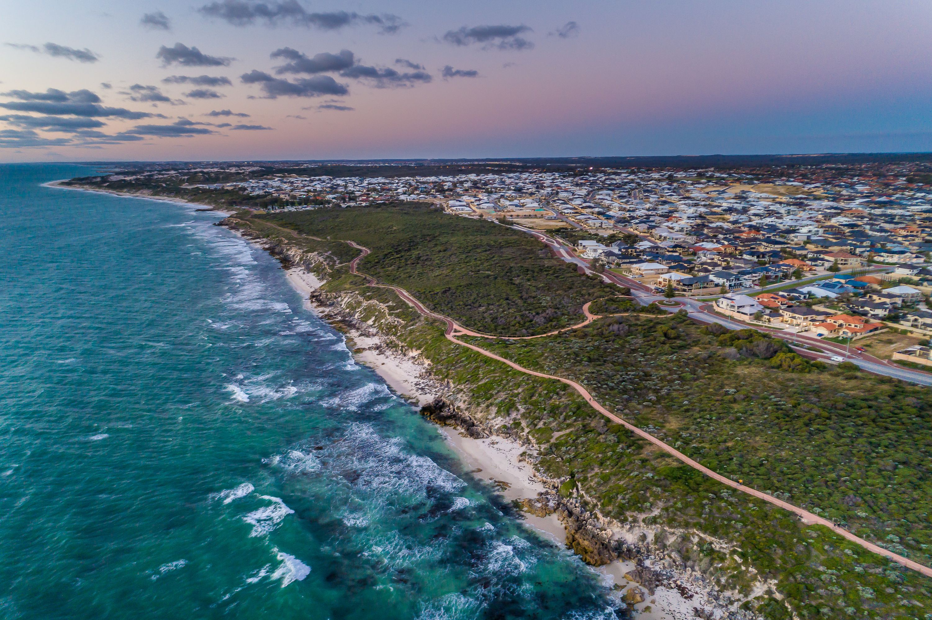 52 Blackpool Promenade, Iluka - Thumbnail 3