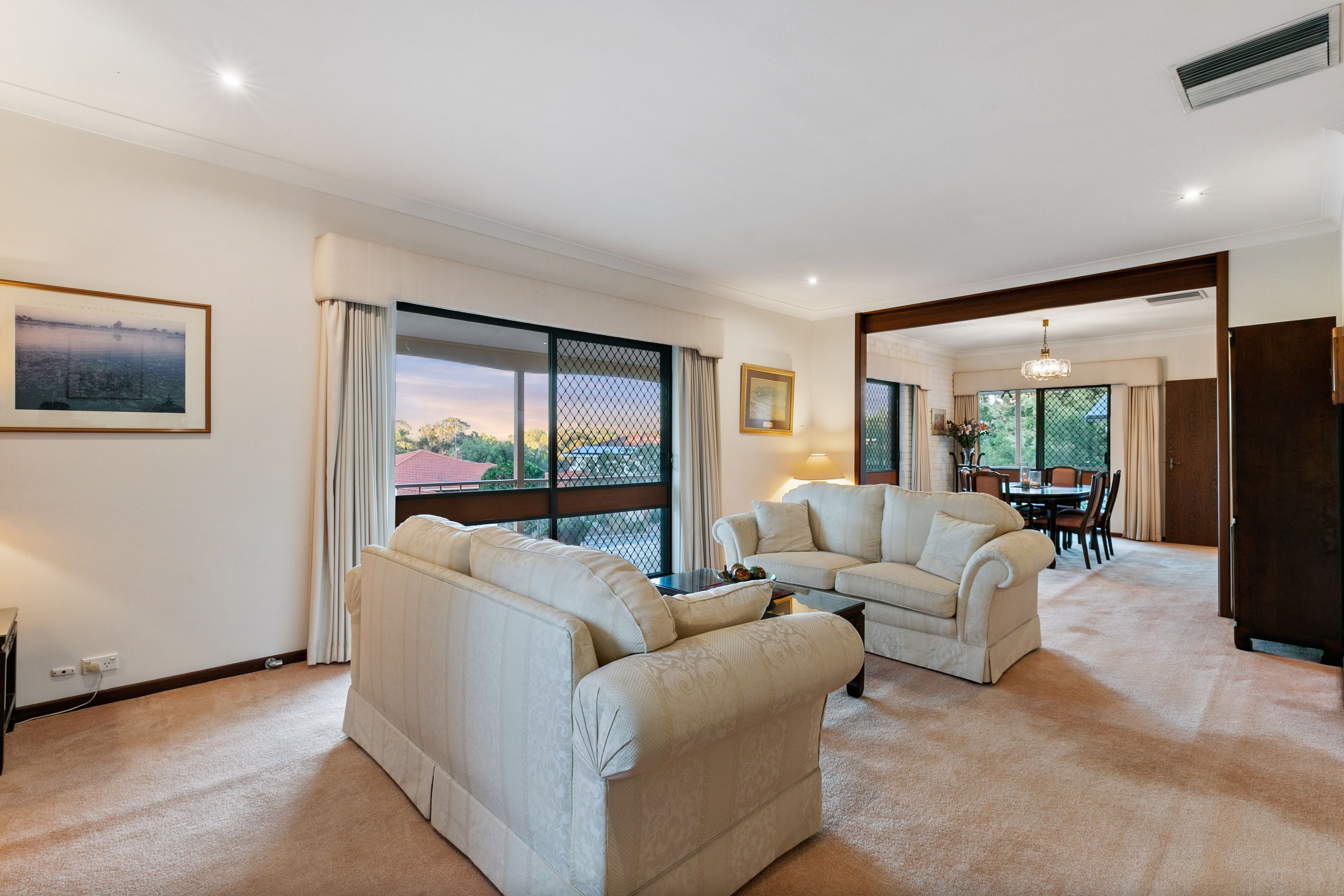2 Maynard Way, Karrinyup - Thumbnail 5