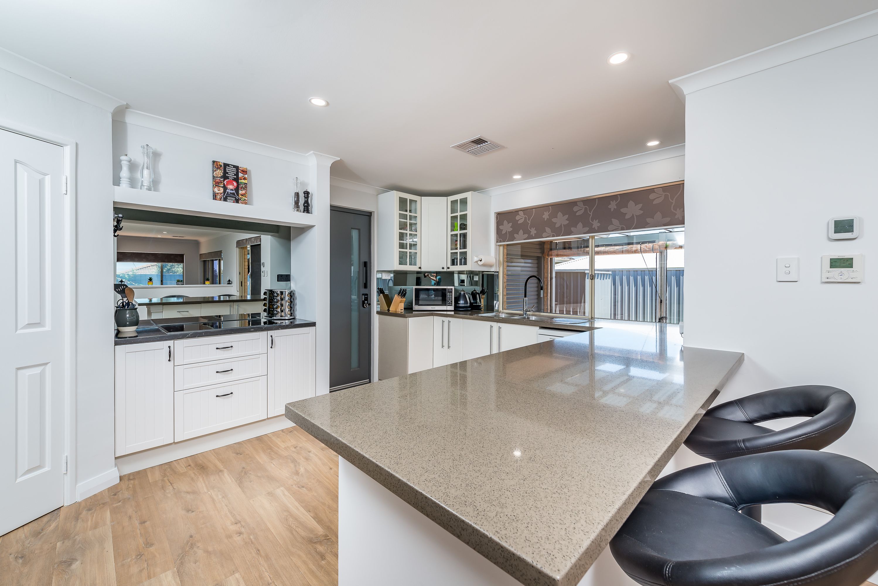 22 Fairway Circle, Connolly - Thumbnail 4