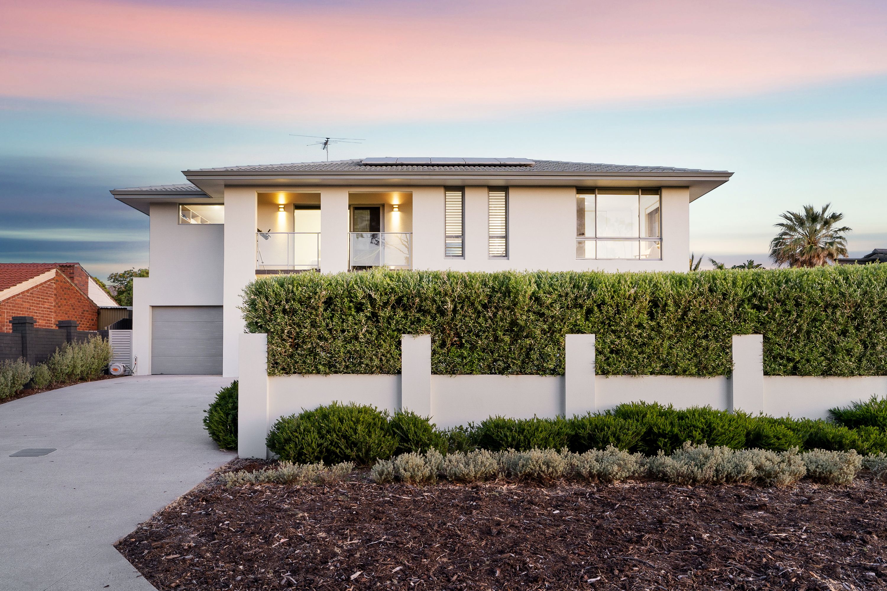 14 Emerald Way, Carine - Thumbnail 2
