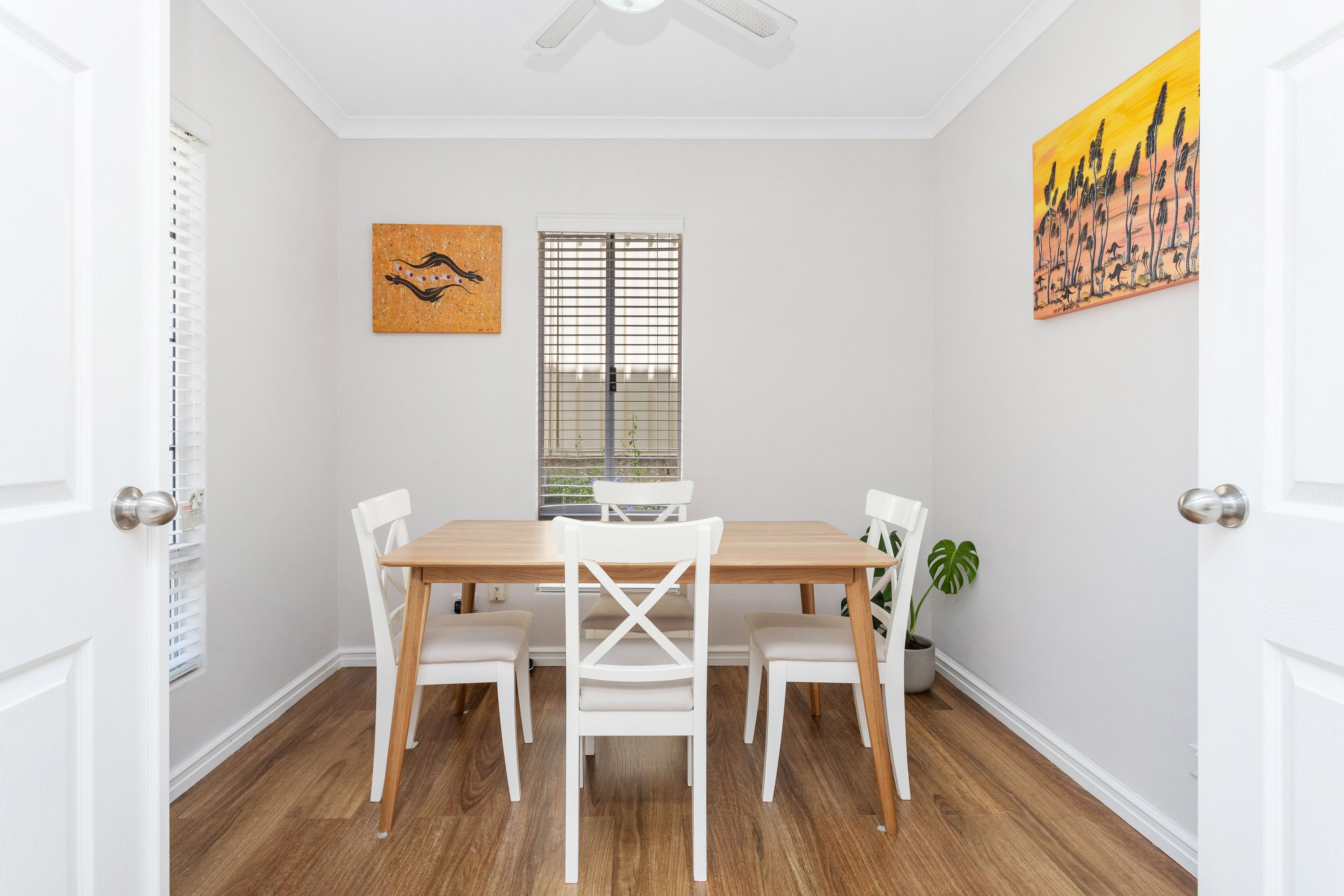 134 Golf Links Drive, Carramar - Thumbnail 7