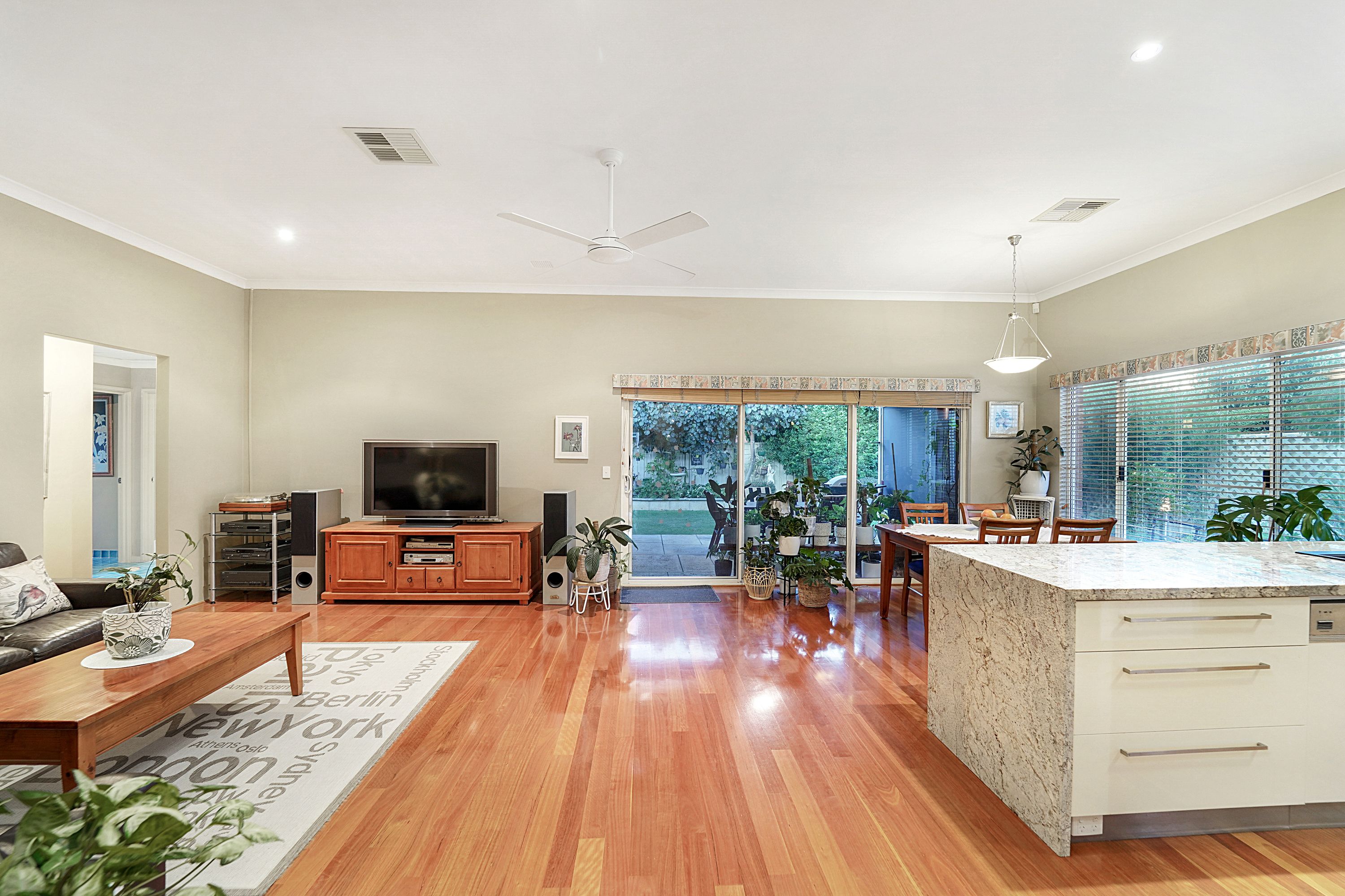 3 Lilium Grove, Stirling - Thumbnail 6