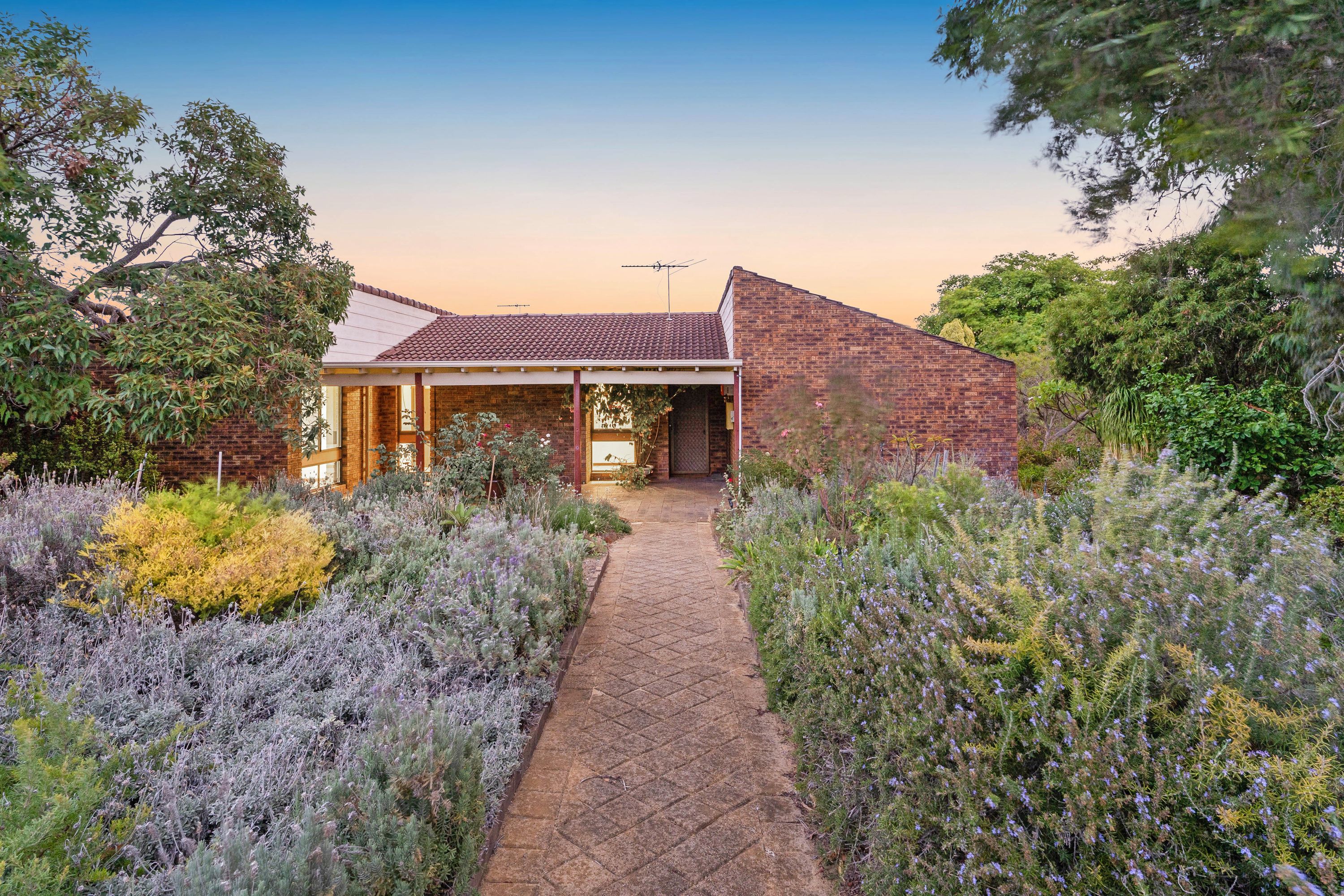 26 Edlaston Road, Carine - Image 1