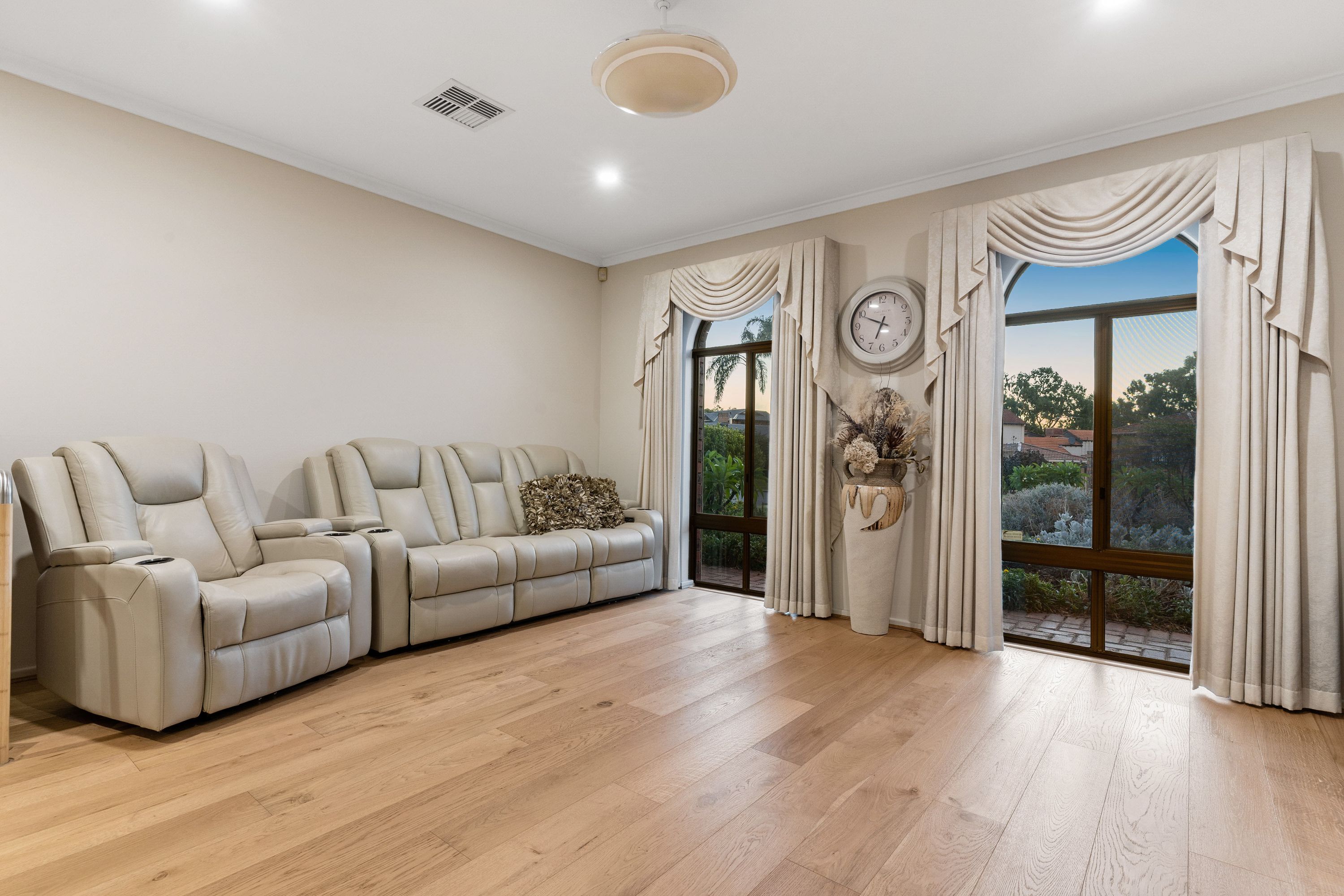 7 Debden Place, Carine - Thumbnail 3