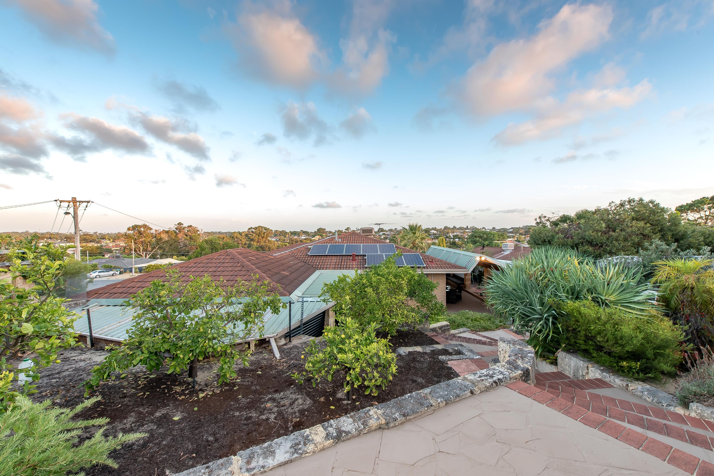 11 Neptune Gardens, Beldon - Thumbnail 3
