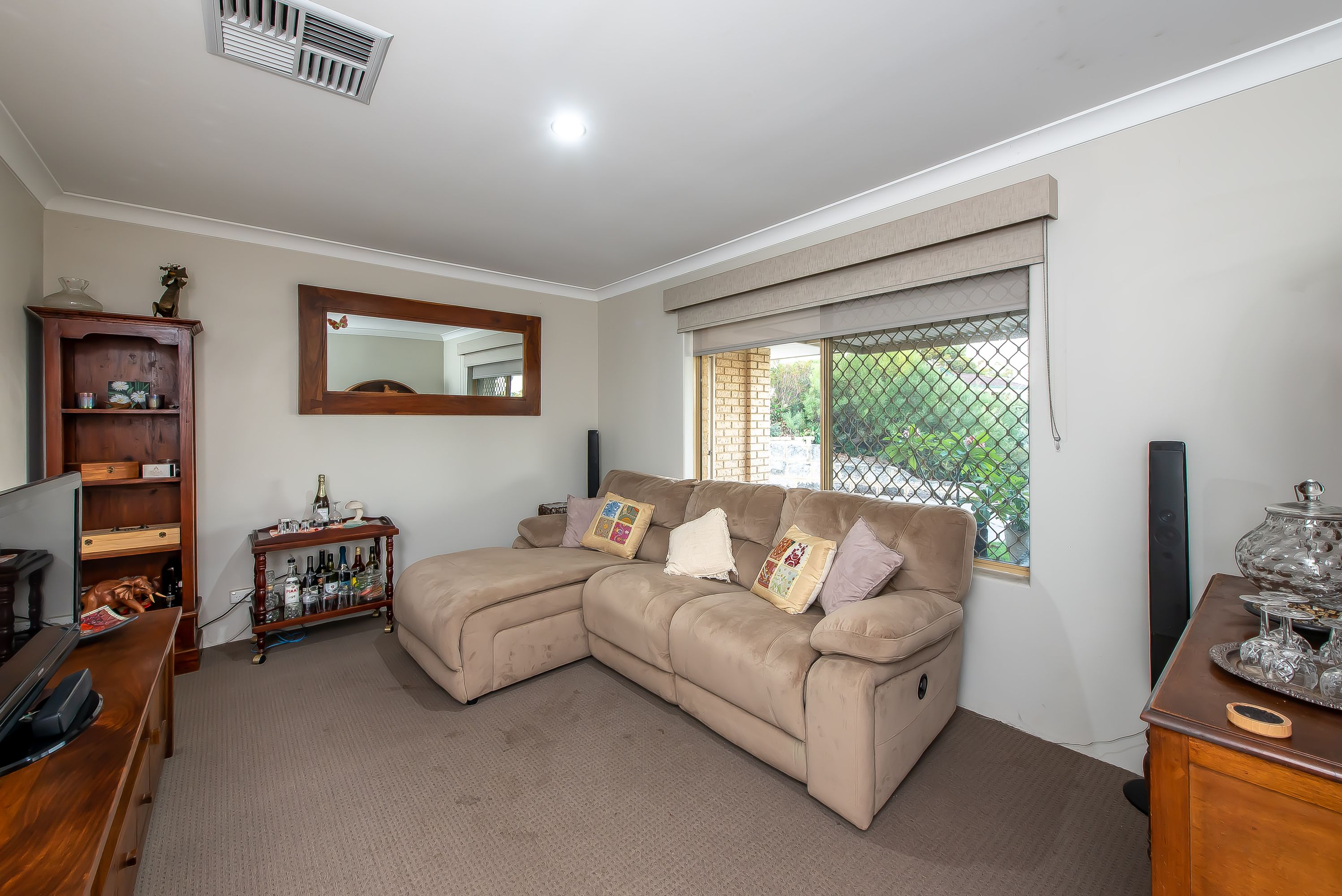 11 Neptune Gardens, Beldon - Thumbnail 8