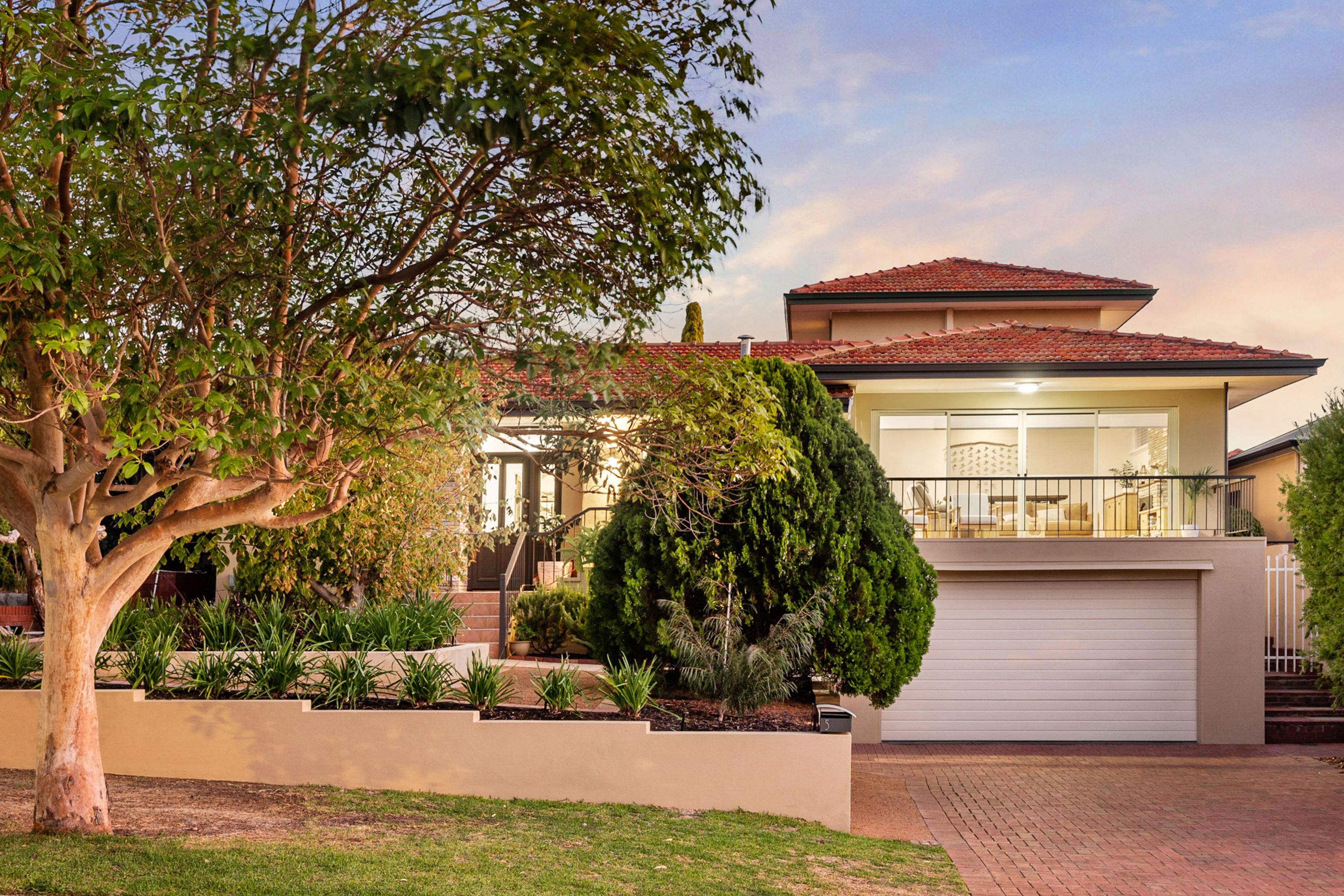 5 Rockliff Avenue, Karrinyup - Image 1